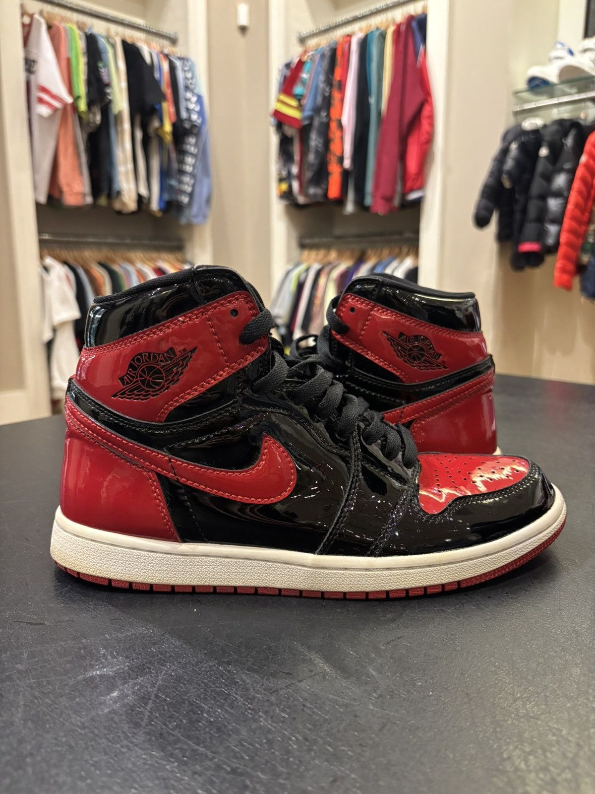 Jordan Brand Jordan 1 Retro High Patent Bred Size US 8.5 / EU 41-42 - 1 Thumbnail