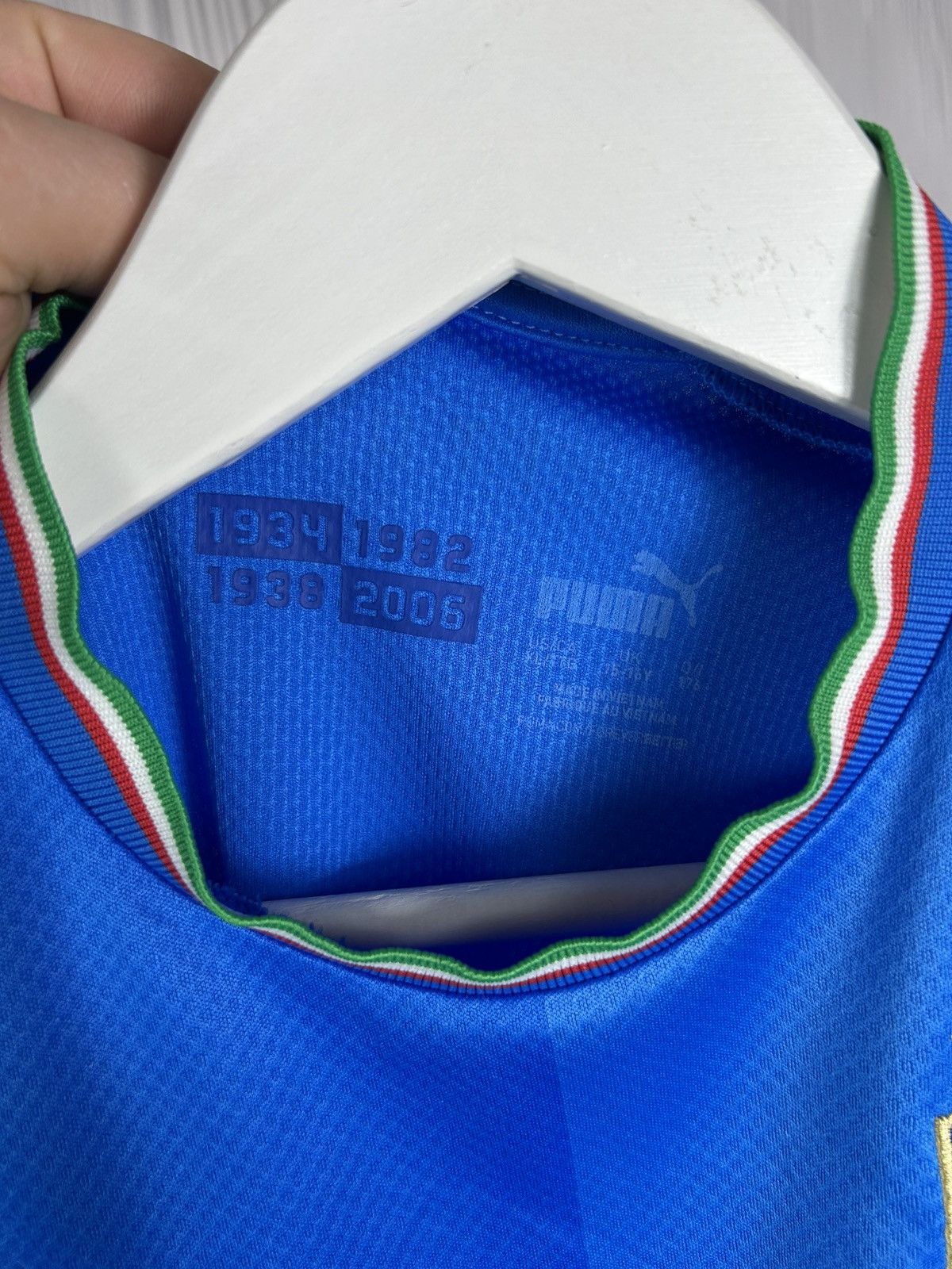 Puma Italy 2022/23 Home Jersey Boys XL 15-16Y 176cm Puma T-Shirt Size US XL / EU 56 / 4 - 7 Thumbnail
