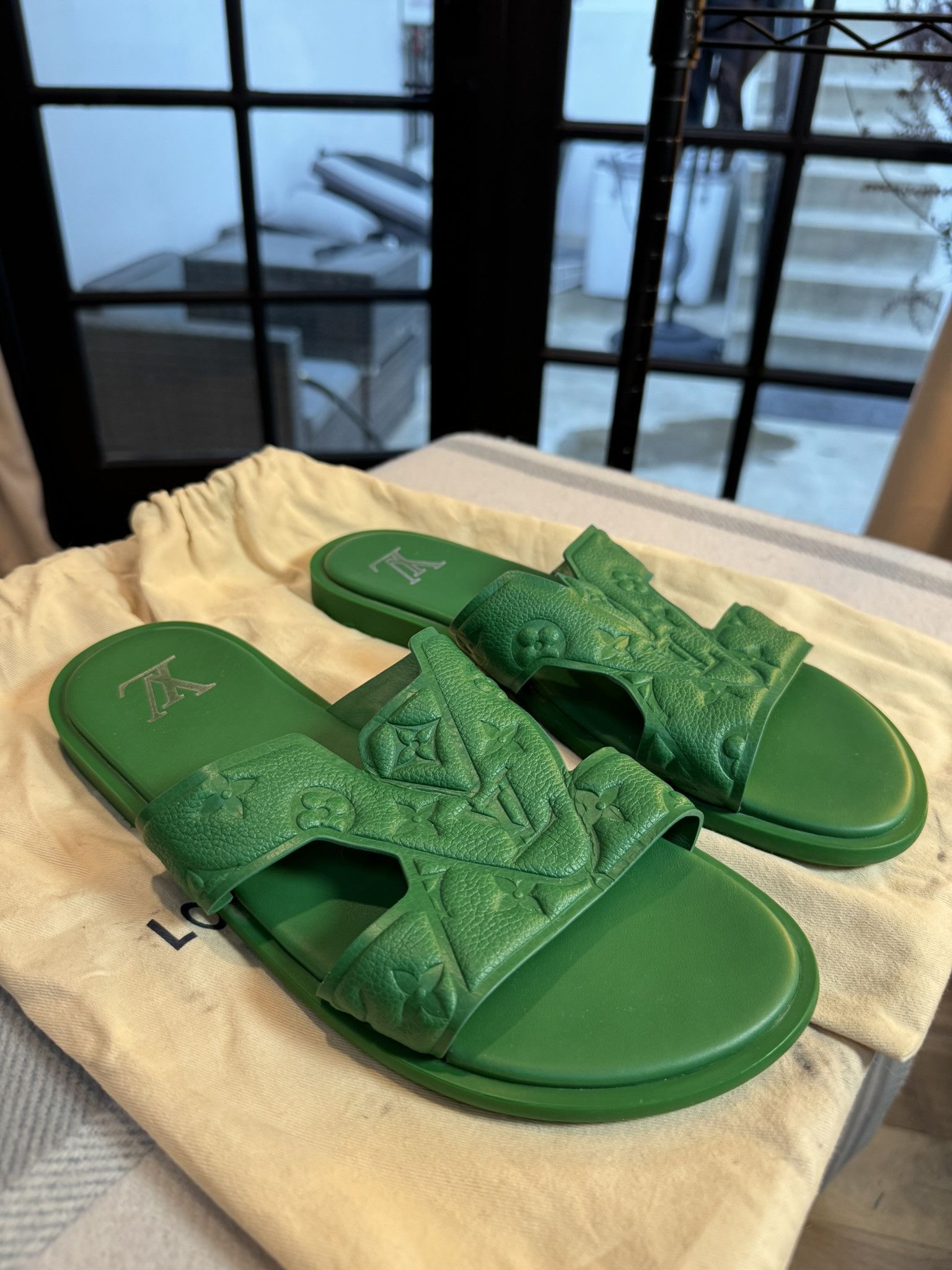 Louis Vuitton Louis Vuitton Oasis Mule Size US 8 / EU 41 - 2 Thumbnail