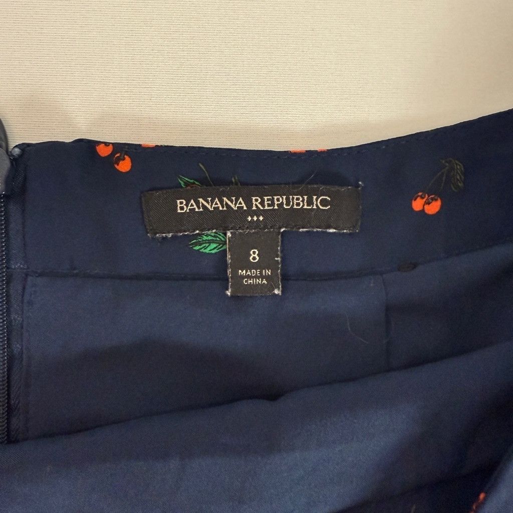 Banana Republic Banana Republic Wrap Skirt Size 8 Blue Cherry Print Ruffle Size 30" / US 8 / IT 44 - 9 Thumbnail