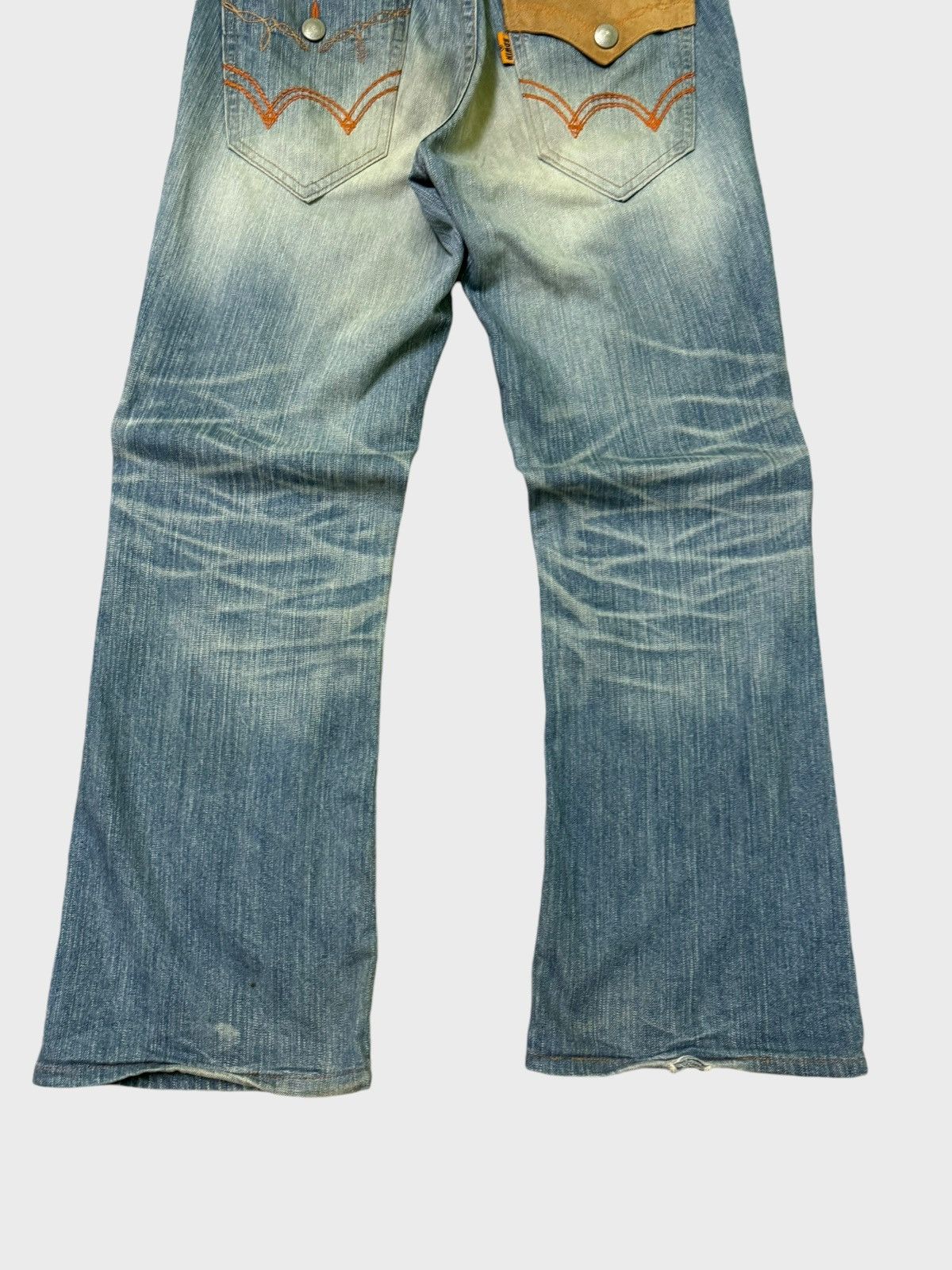 Edwin FLARED VINTAGE EDWIN CLAW MARK MUD WASH JEANS VERY RARE Size US 34 / EU 50 - 13 Thumbnail