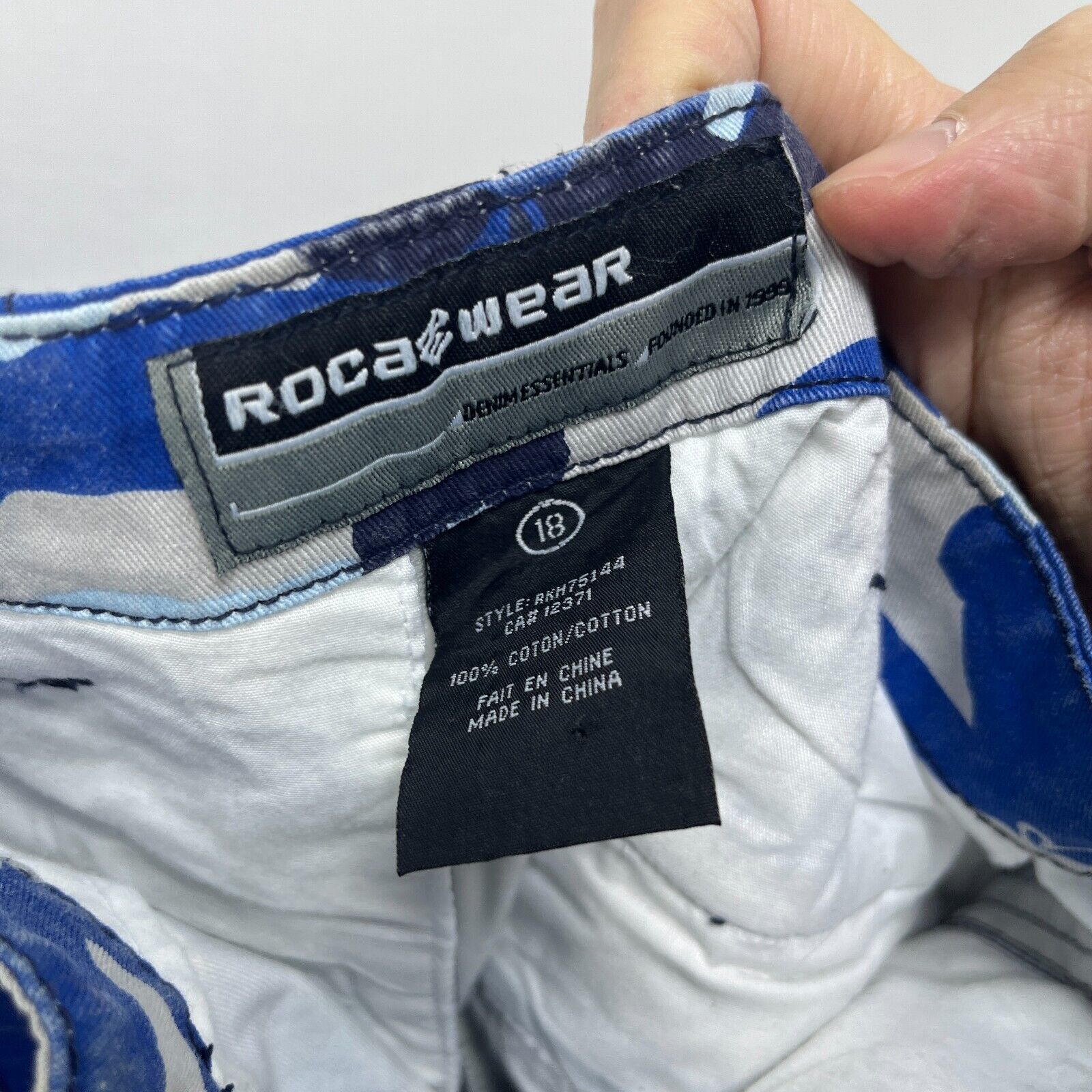 Rocawear × Vintage Vintage Y2K Rocawear Blue Camo Baggy Pants Skater Waist 30 Size US 30 / EU 46 - 17 Thumbnail