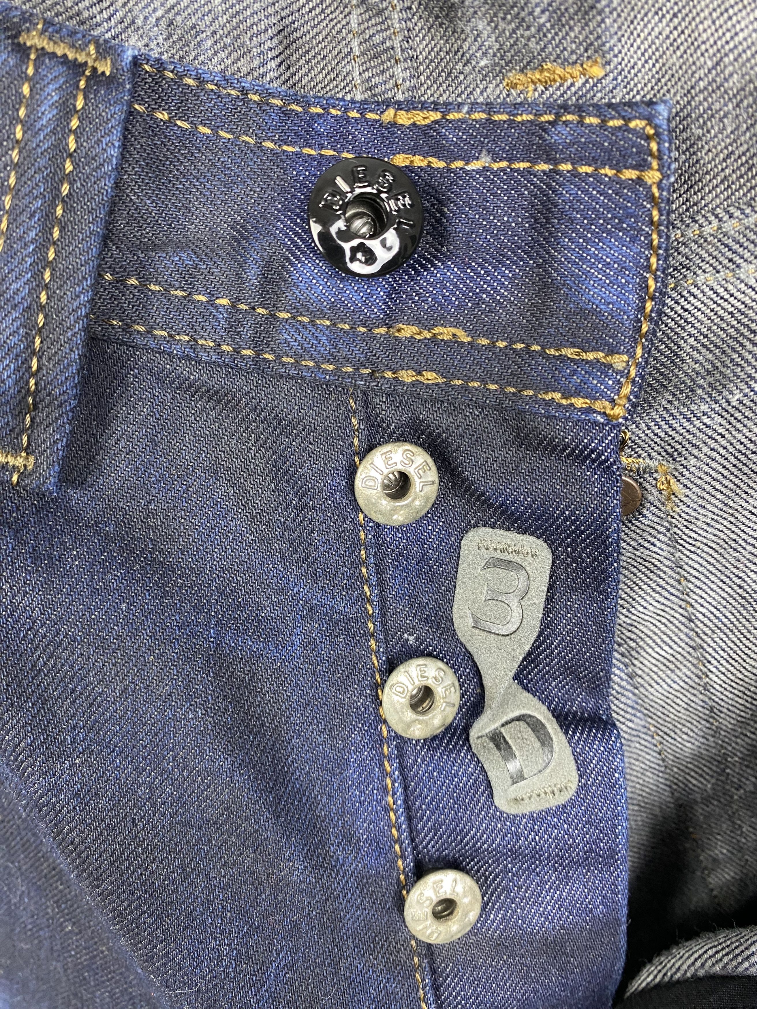 Diesel Diesel Waxed Back in the saddle Carrot Jeans size 30 Size US 30 / EU 46 - 11 Thumbnail