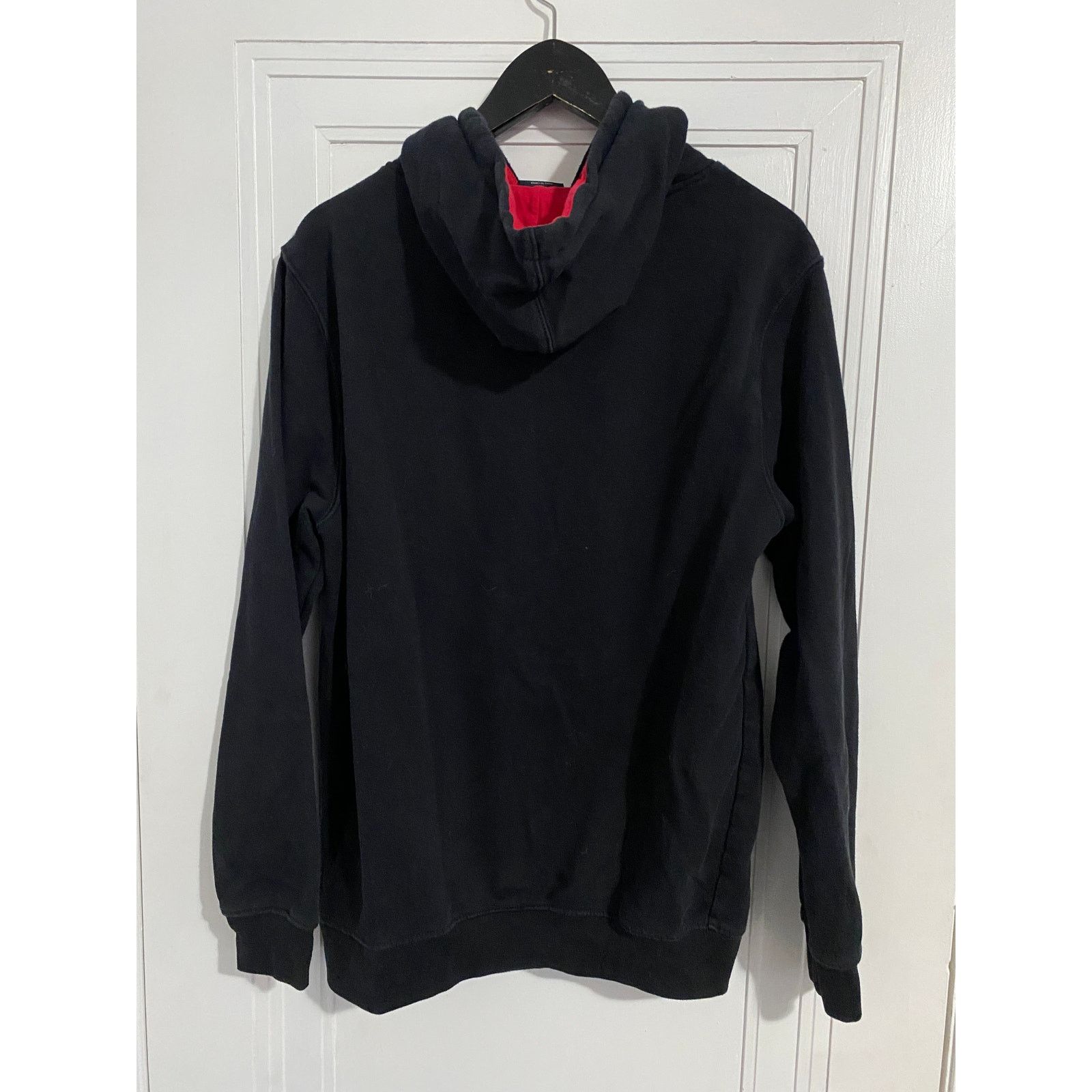 Colosseum Athletics Wisconsin Badgers Black Stitched Hoodie Sweatshirt Size M Size US M / EU 48-50 / 2 - 6 Thumbnail