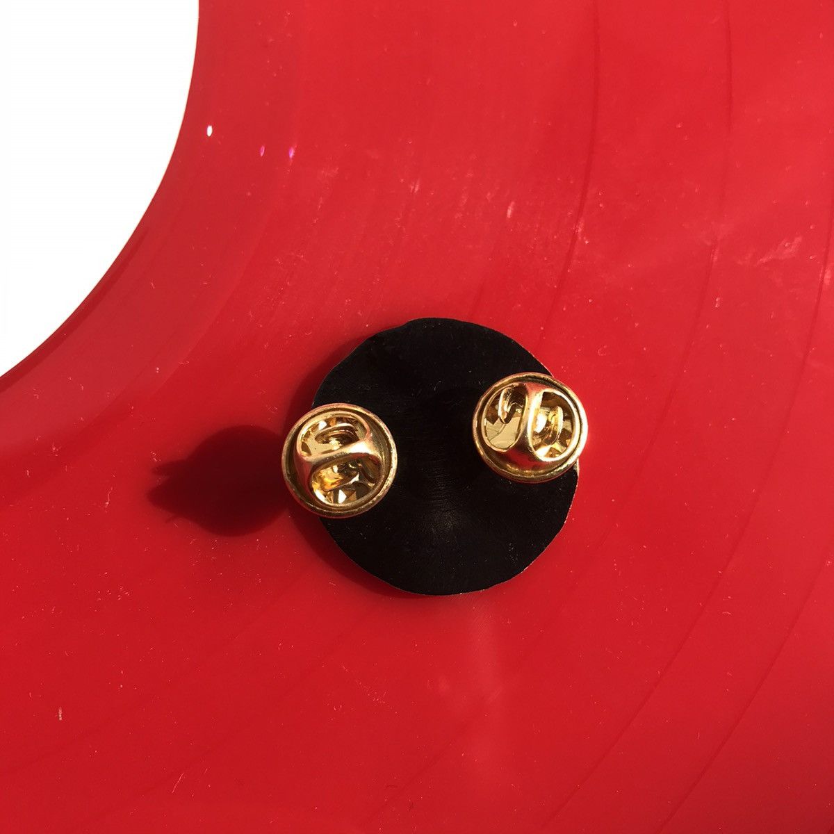 Band Tees × Designer PIL Public Image Limited Red and brass Limited Pin Enamel Size ONE SIZE - 4 Thumbnail