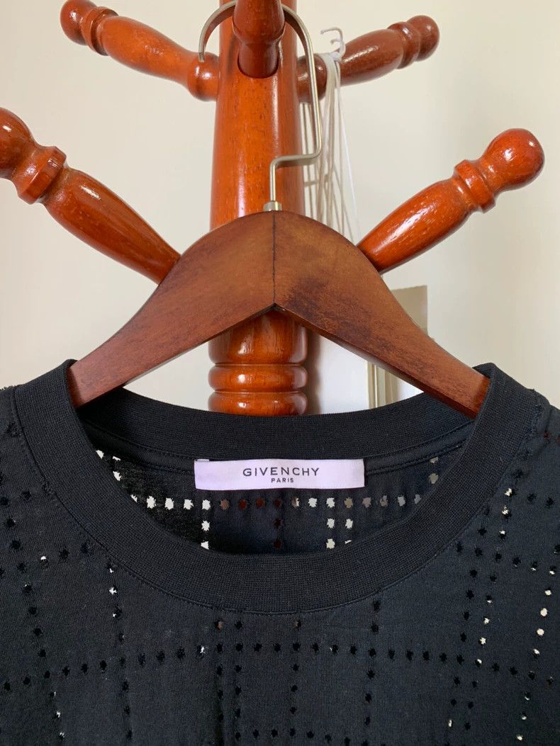 Givenchy Givenchy GVC Ripped Short Sleeve 2506-Nextarrow Size US S / EU 44-46 / 1 - 4 Thumbnail