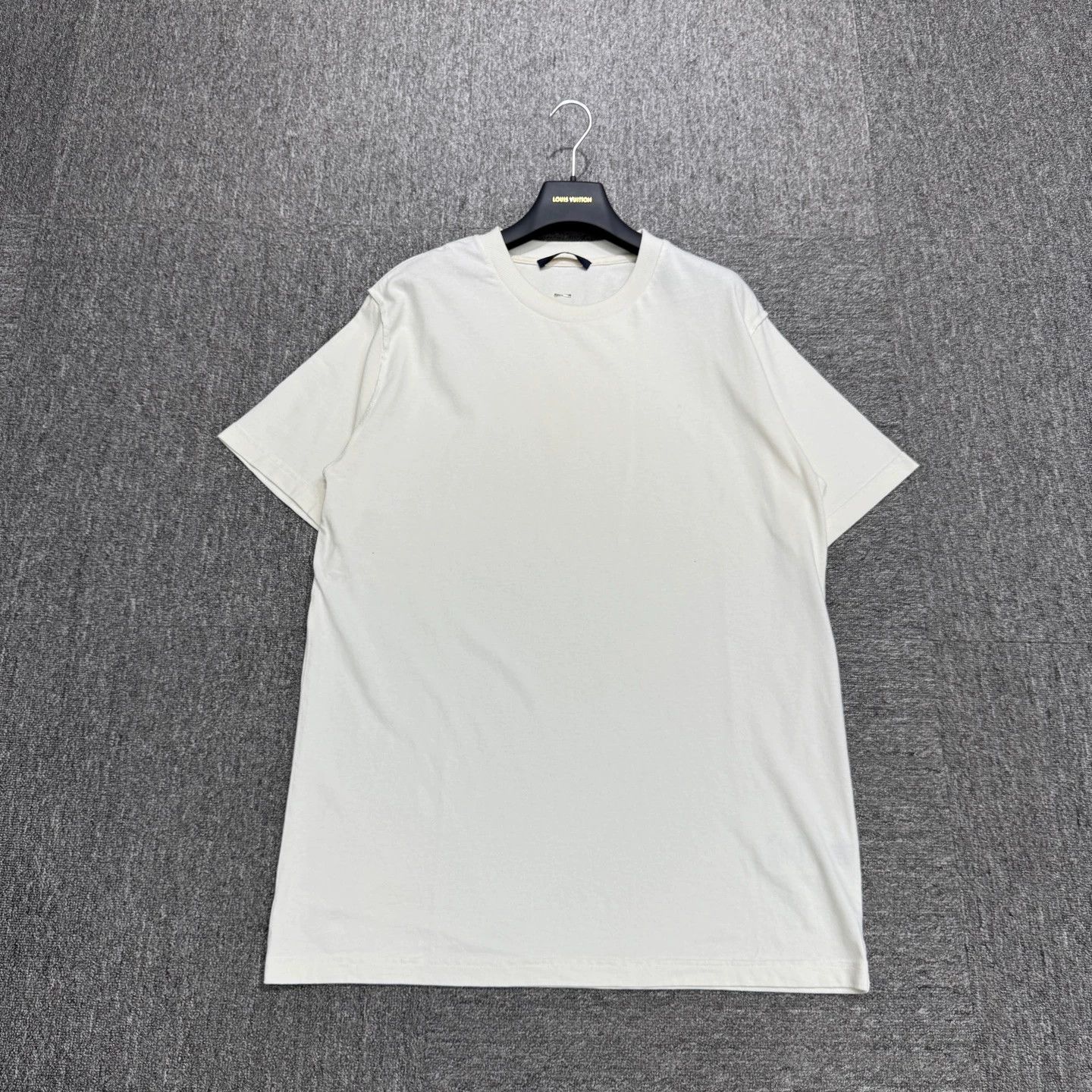 Louis Vuitton Louis Vuitton Short-Sleeve T-Shirt XL 98 New Size US XL / EU 56 / 4 - 1 Thumbnail