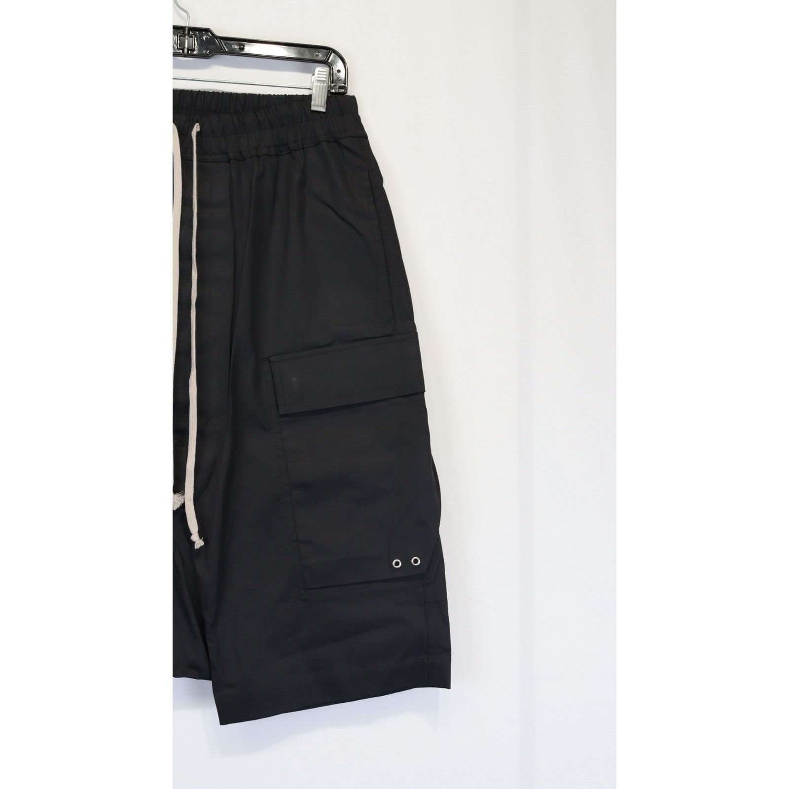 Rick Owens o1rshd1 Shorts in Black Size US 32 / EU 48 - 2 Thumbnail