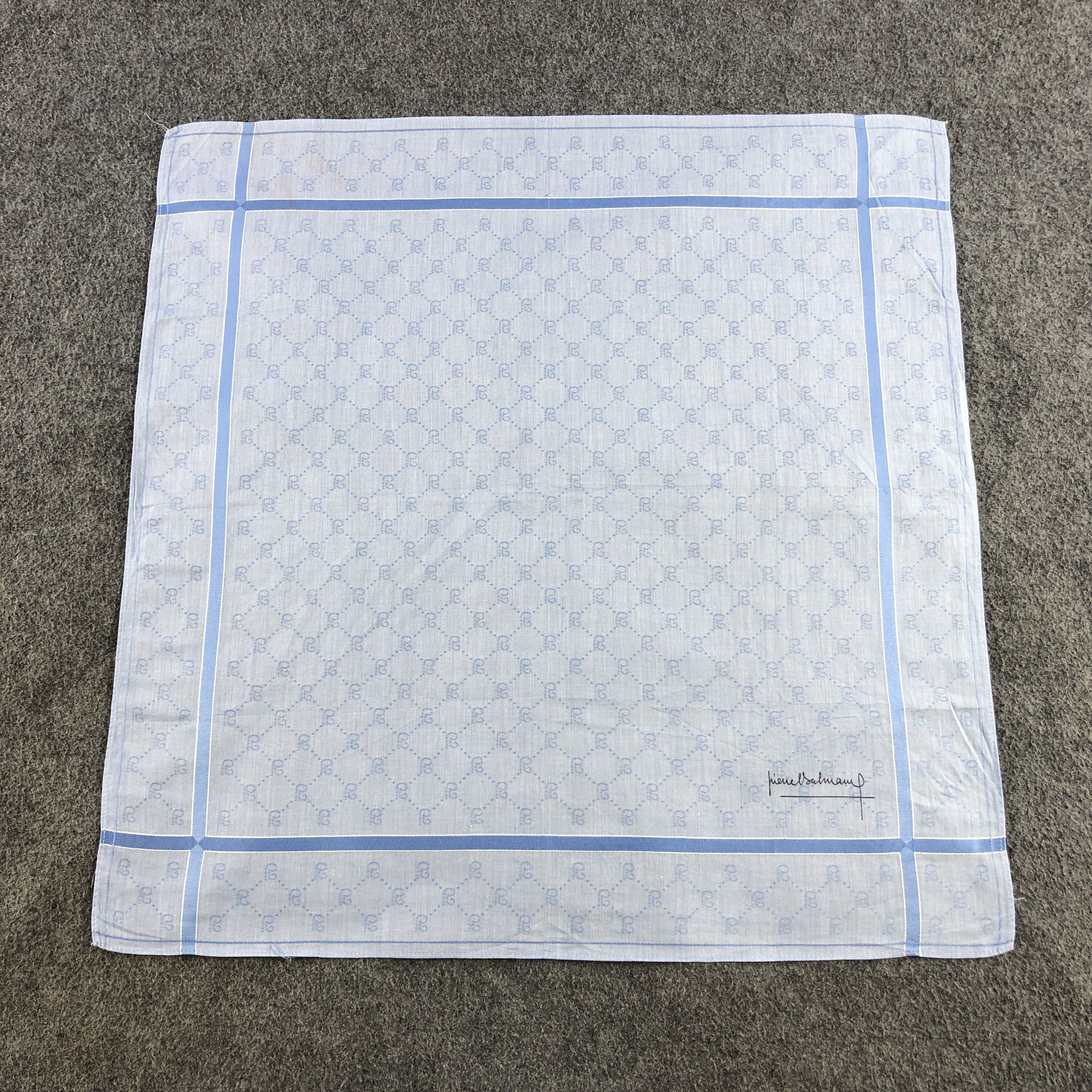 Pierre Balmain × Vintage Pierre Balmain Handkerchief Neckerchief Bandana H2491 Size ONE SIZE - 3 Thumbnail