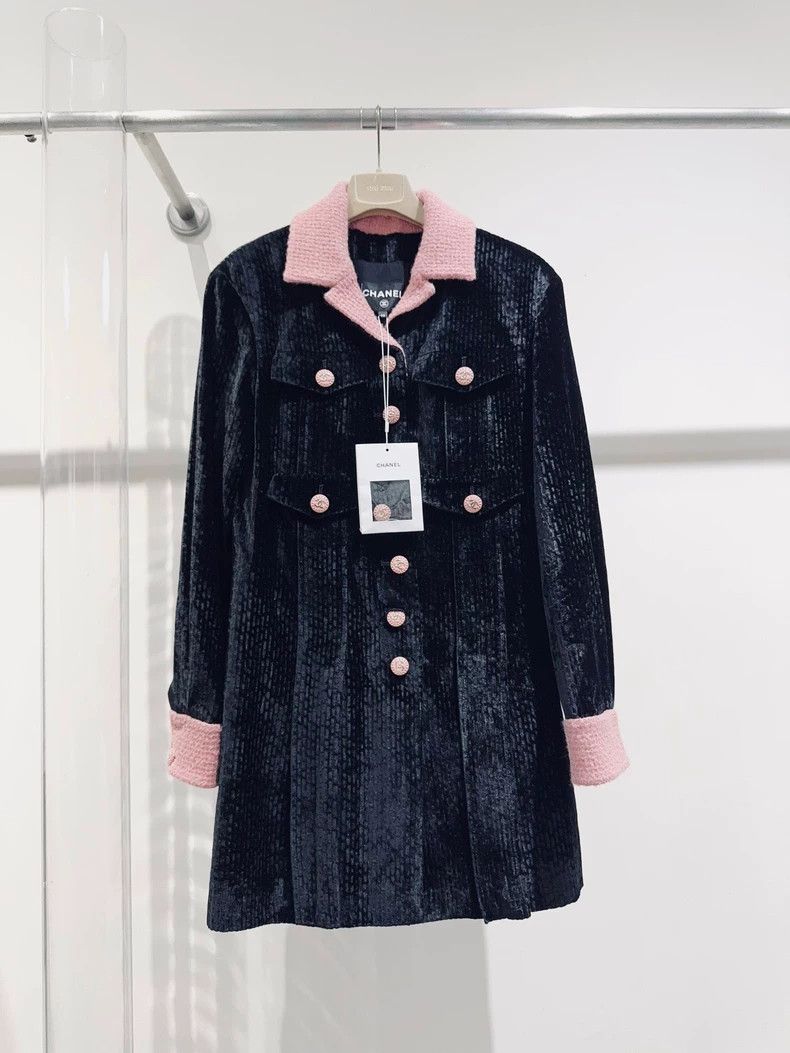 Chanel Chanel 22B velvet jacket 2503-Nextarrow Size XS / US 0-2 / IT 36-38 - 1 Thumbnail