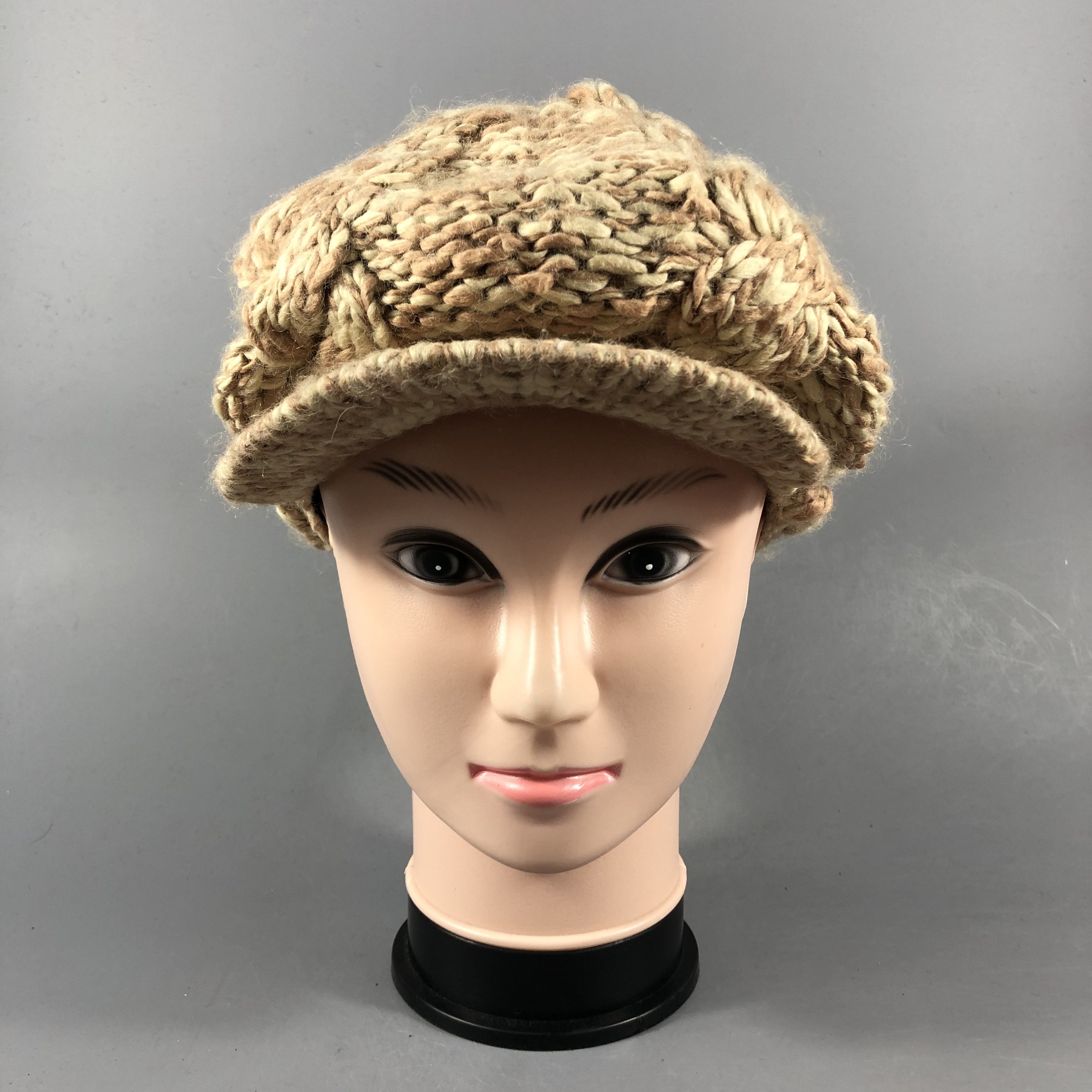 Japanese Brand Cable Knit Beanie Snowcap Hat Size ONE SIZE - 1 Thumbnail