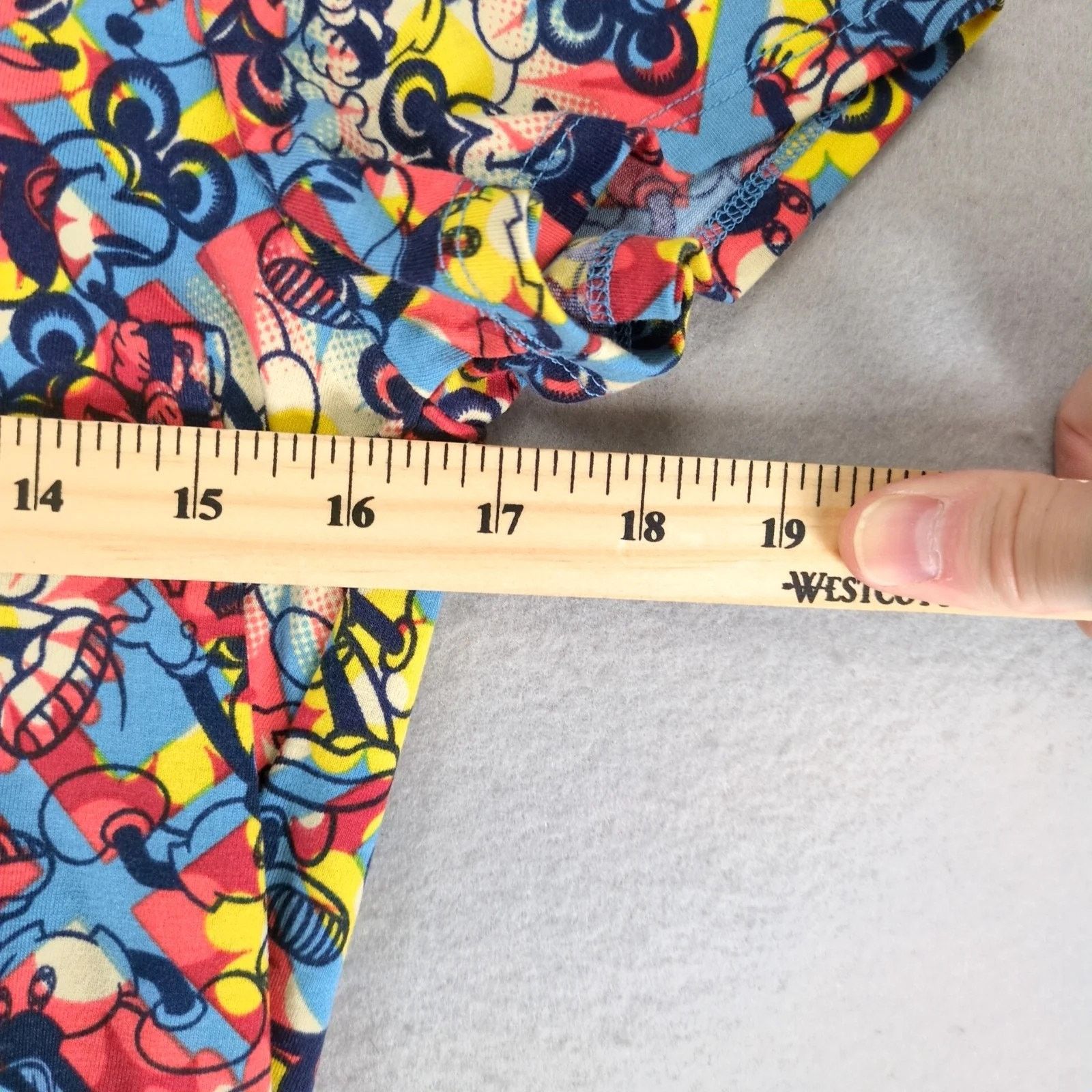 Disney Lularoe Disney Mickey Mouse Print High-Low Shirt Women's S Size S / US 4 / IT 40 - 7 Thumbnail