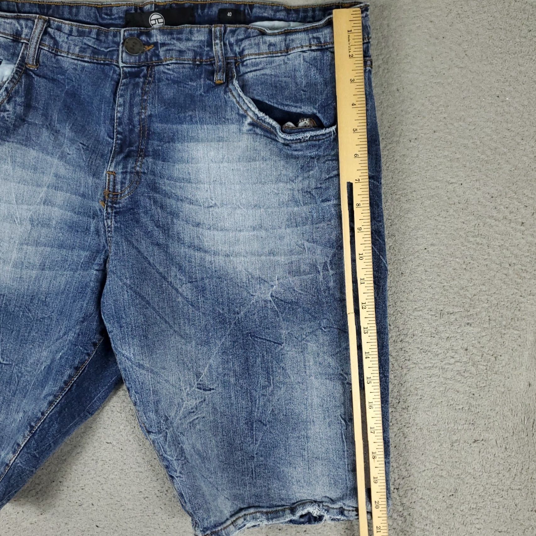 Jordan Craig Jordan Craig Shorts Mens Size 40 Blue Stretch Denim Bermuda 5-Pocket Pocket Jeans Cargo Style Regular Rise Mid Front Flat Front Shirt? Size US 40 / EU 56 - 5 Thumbnail