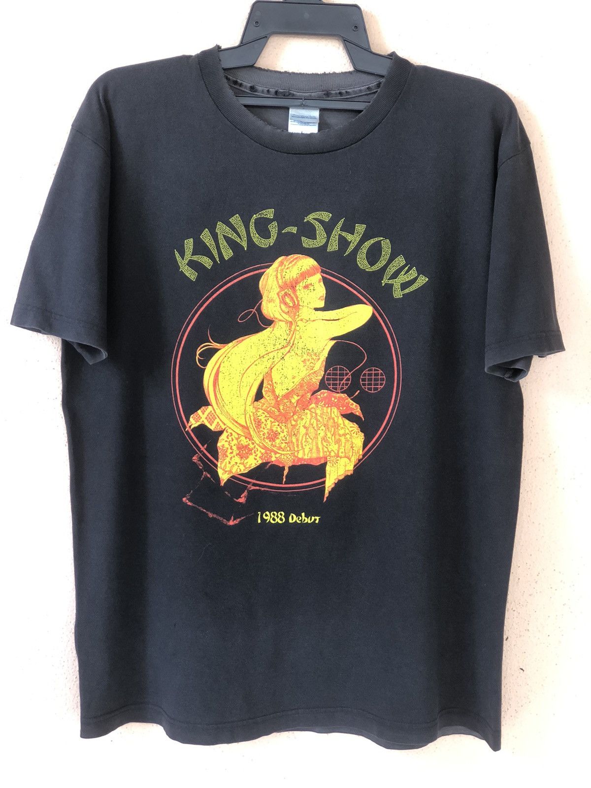 Vintage Vintage KING SHOW Distressed Tee Size US L / EU 52-54 / 3 - 1 Thumbnail