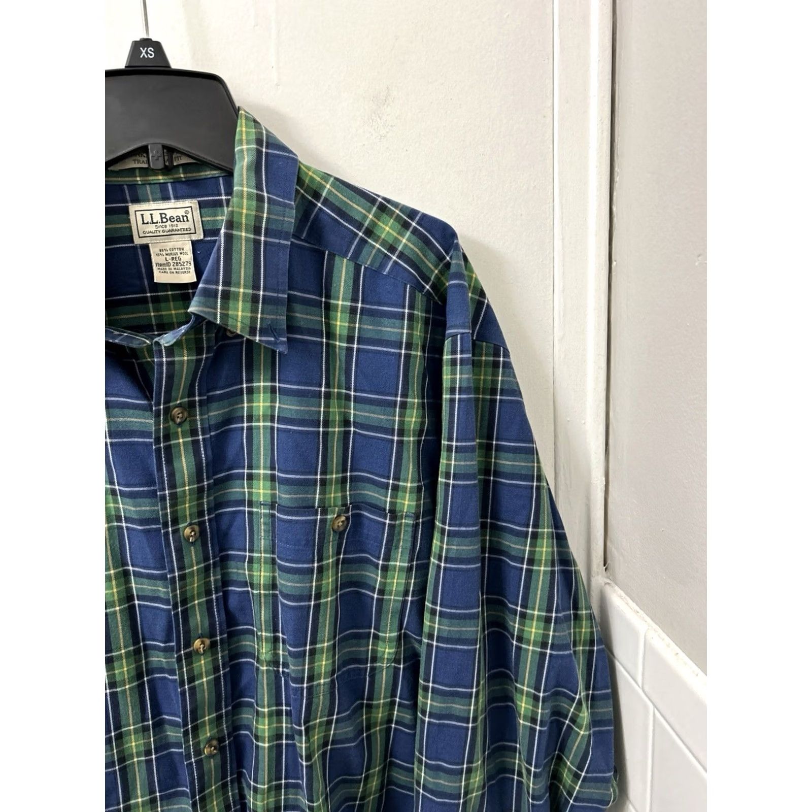 Vintage LL Bean Merino Wool Shirt Mens L Blue Plaid Button-Up Classic Fit Fall Spring Wool Blend Wrinkle Resistant Vintage No Size US L / EU 52-54 / 3 - 4 Thumbnail