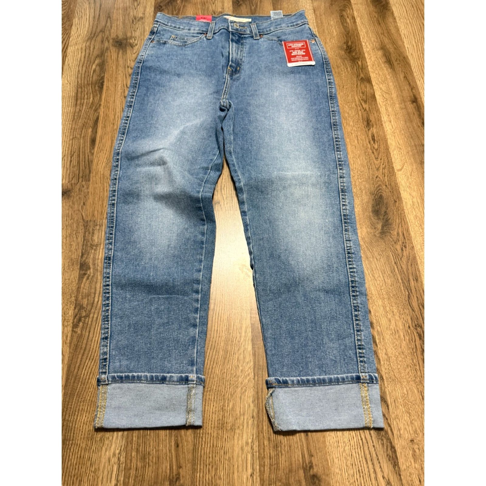 Levi's VINTAGE Levi's Jeans Women's Size 4 Blue Denim Mid Rise Boyfriend NWT Regular 5-Pocket Design Mens Girls Size 27" / US 4 / IT 40 - 2 Thumbnail