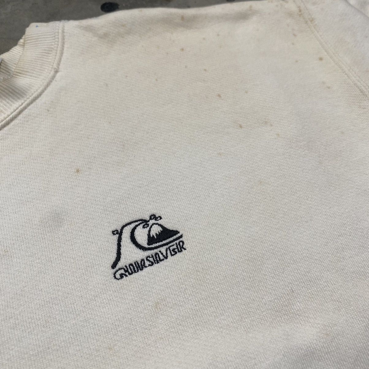Quiksilver Rare 90s Quiksilver Surf Boxy Distressed Crewneck Size US M / EU 48-50 / 2 - 4 Thumbnail