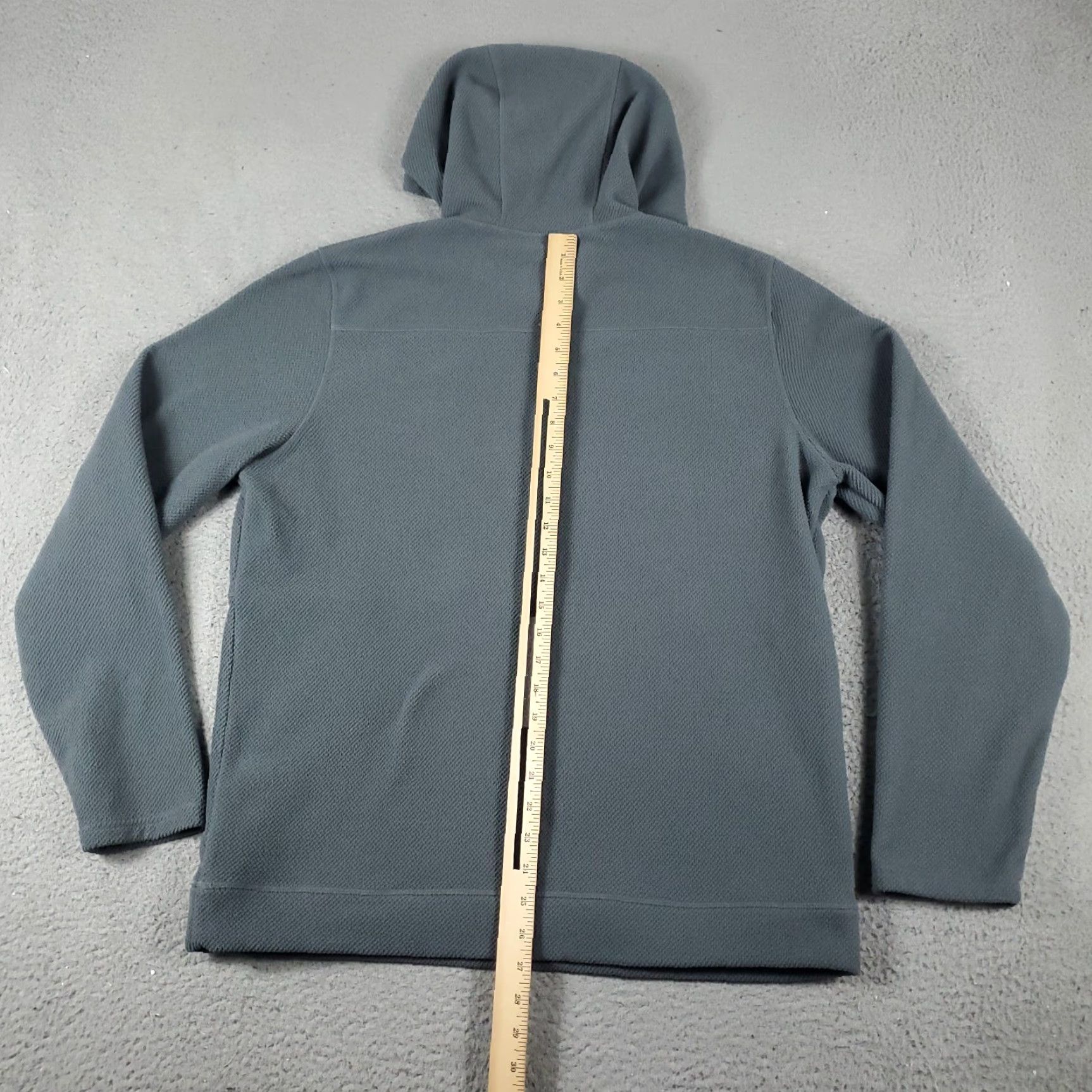 Under Armour VINTAGE Under Armour Hoodie Sweater Pullover Men Large Gray Casual Knit Logo Sports Size US L / EU 52-54 / 3 - 5 Thumbnail