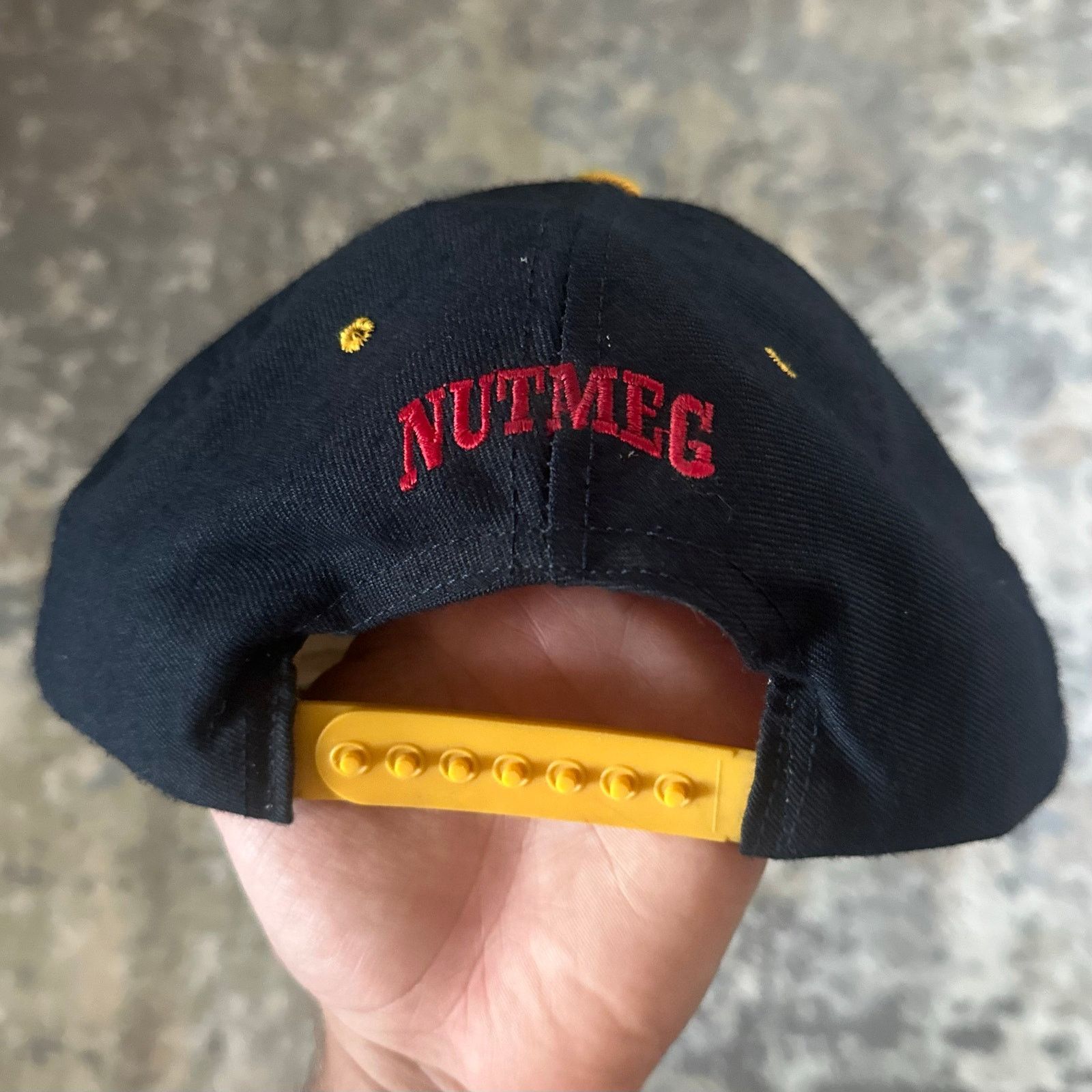 Nutmeg Notre Dame Fighting Irish NCAA Snapback Embroidered Size ONE SIZE - 4 Thumbnail