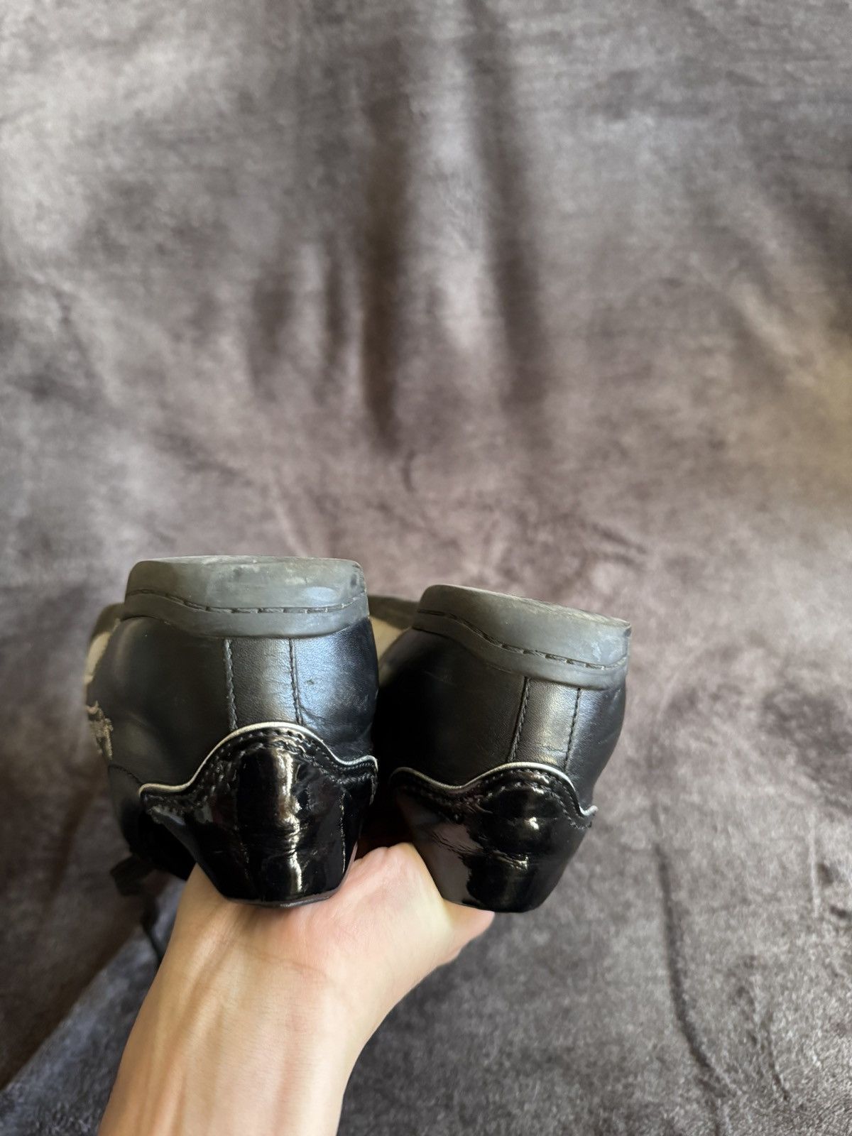 Louis Vuitton Luis Vuitton low-cut silver flower black leather sneakers Size US 7 / IT 37 - 17 Thumbnail
