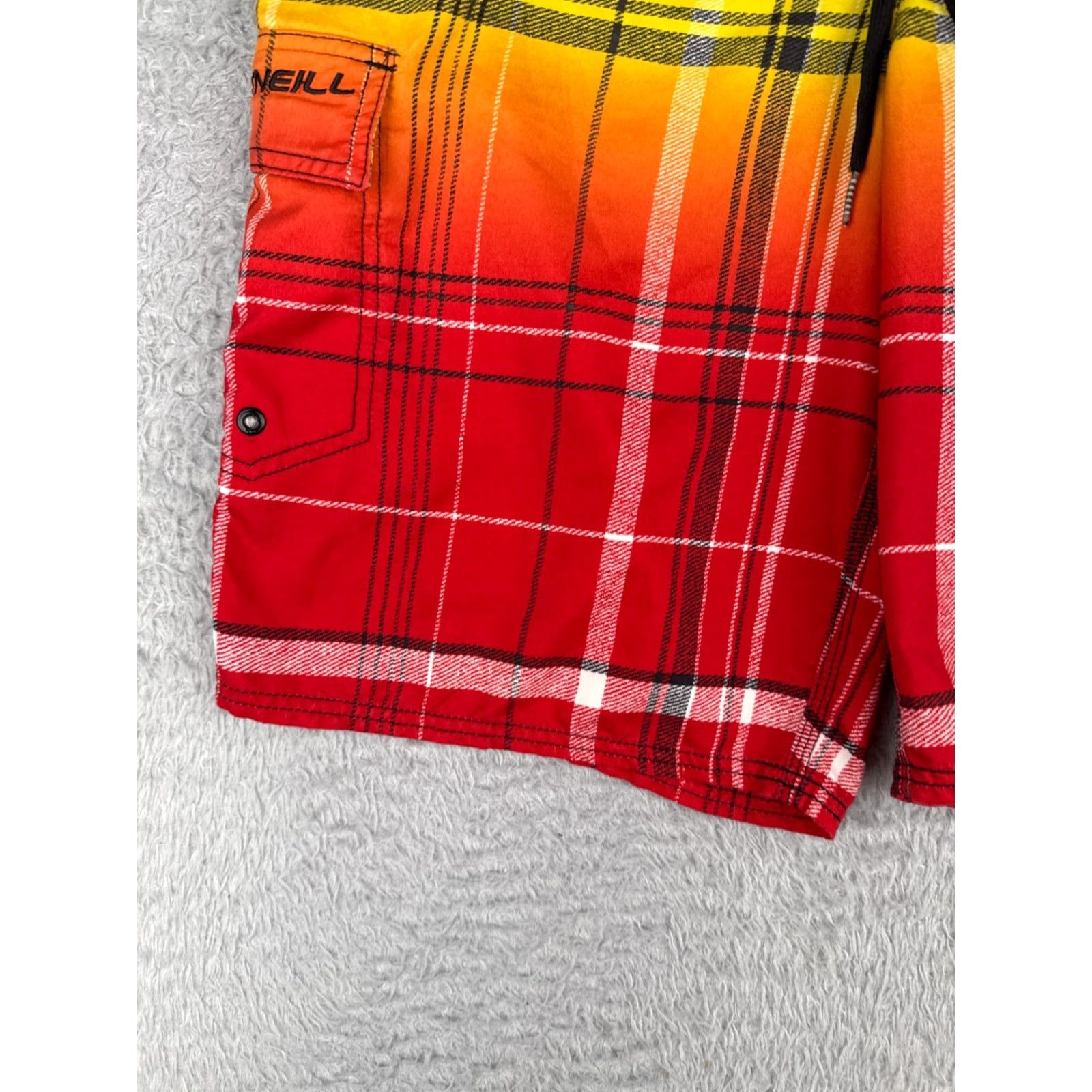 O'Neill VINTAGE: No (not vintage) — O'Neill Swim Trunks Mens 35 Red Green Stripe Board Shorts Polyester 35x11 Size US 35 - 3 Thumbnail
