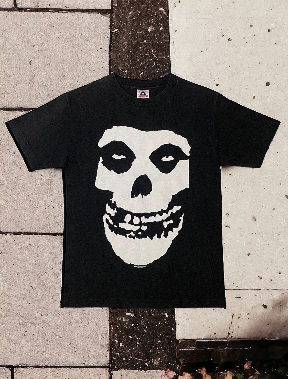 Band Tees Vintage Y2k Band Misfits Design Iconic by Cyclopian Music Size US S / EU 44-46 / 1 - 1 Thumbnail