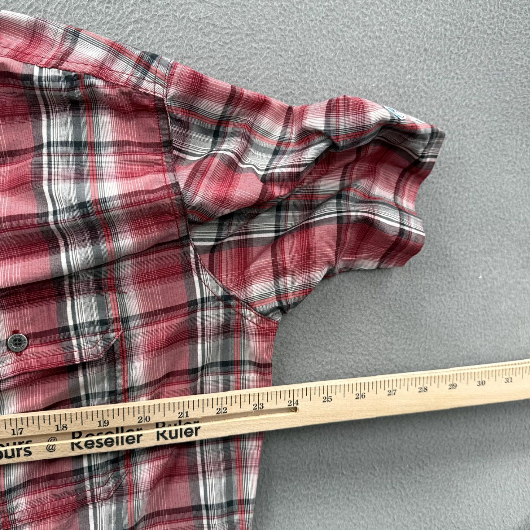 Vintage KÜHL Eluxur Shirt Mens L Red Plaid Short Sleeve Button Front Outdoor Hiking Size US L / EU 52-54 / 3 - 5 Thumbnail