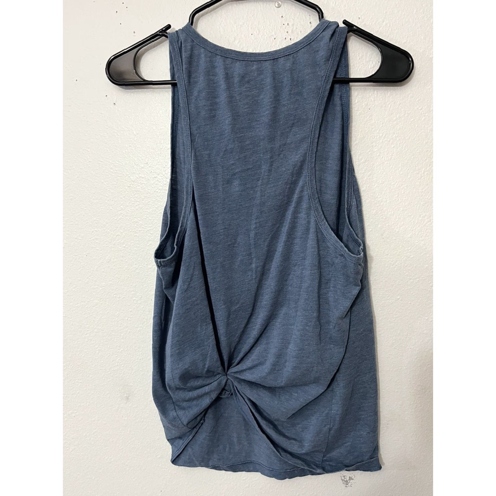 Logo 7 VINTAGE Peleton Women’s Tank Top Size M Sleeveless Racerback Blue Logo Casual Summer Size M / US 6-8 / IT 42-44 - 2 Thumbnail