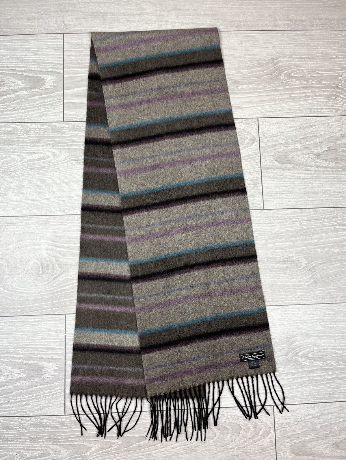 Salvatore Ferragamo Salvatore Ferragamo Cashmere Silk Luxury Mens Scarf Size ONE SIZE - 8 Thumbnail