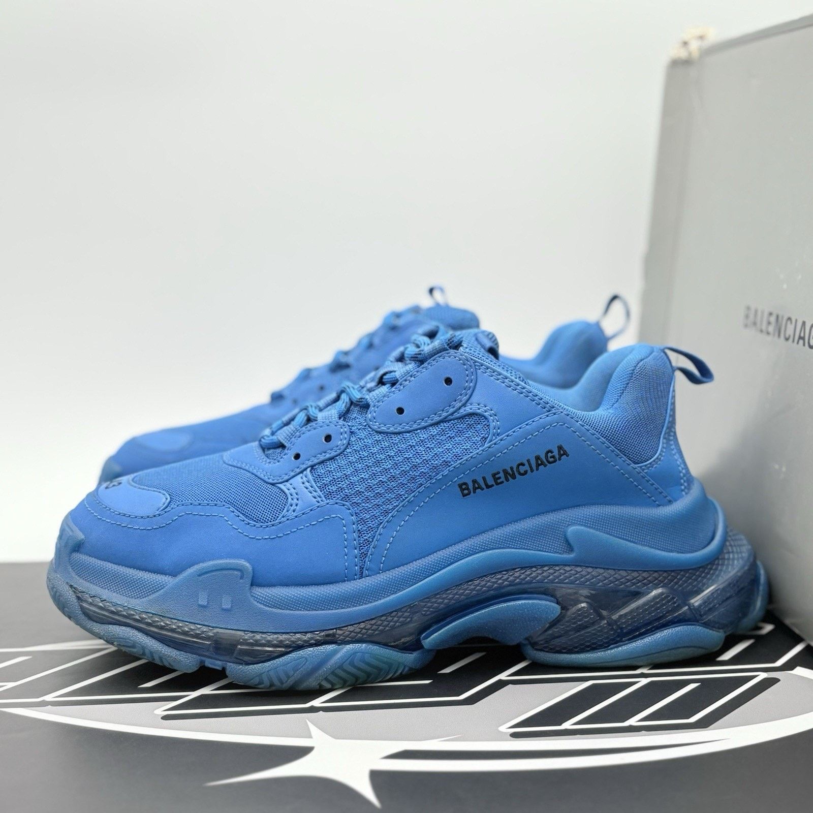 Balenciaga Balenciaga Triple S Clear Sole ' Blue ' | GREAT CONDITION! Size US 10 / EU 43 - 1 Thumbnail