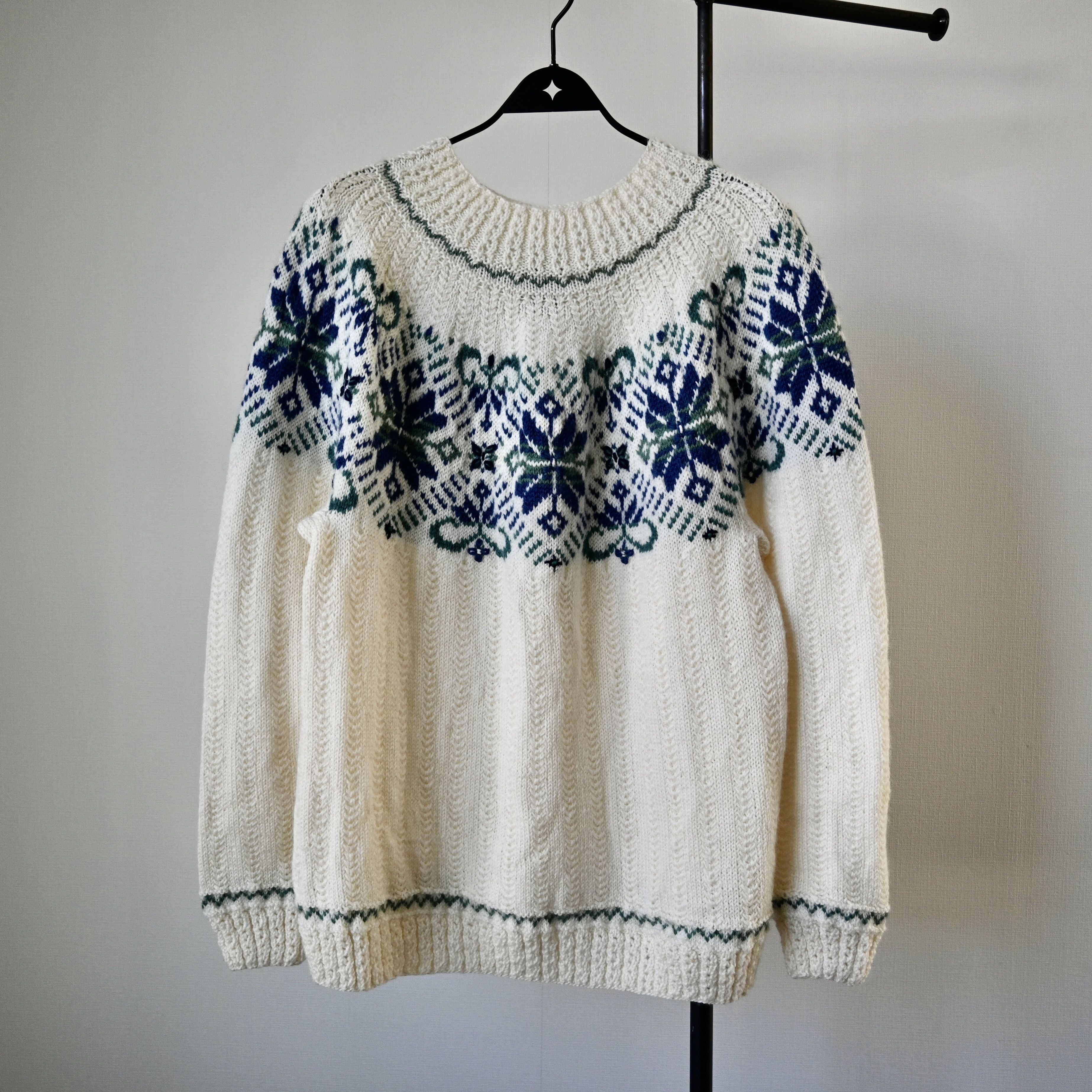 Dale Of Norway VTG Dale of Norway nordic frower and snow pattern sweater, M Size M / US 6-8 / IT 42-44 - 1 Thumbnail