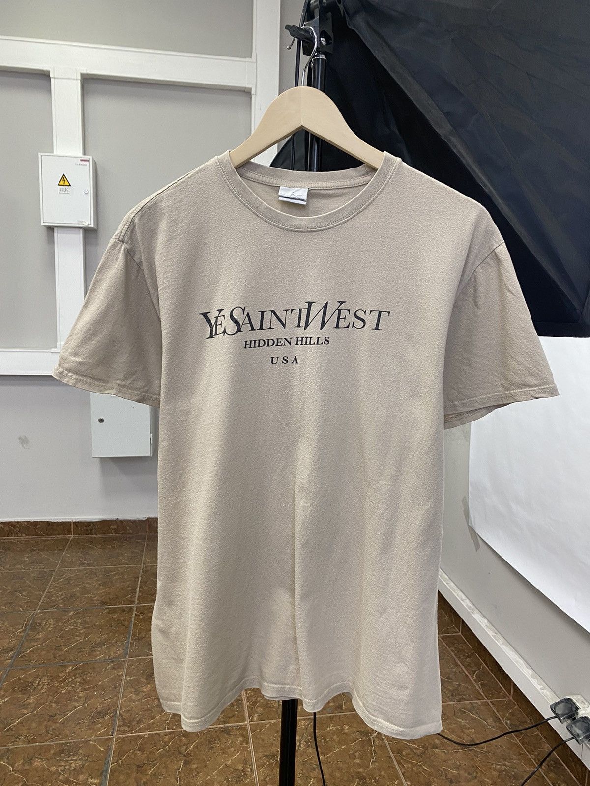 Japanese Brand Ye Saint West Hidden Hills USA Kanye West Print logo Size US L / EU 52-54 / 3 - 1 Thumbnail