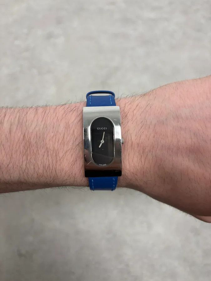 Gucci 2000s Gucci Minimalist Rectangular Leather Watch Size ONE SIZE - 4 Thumbnail