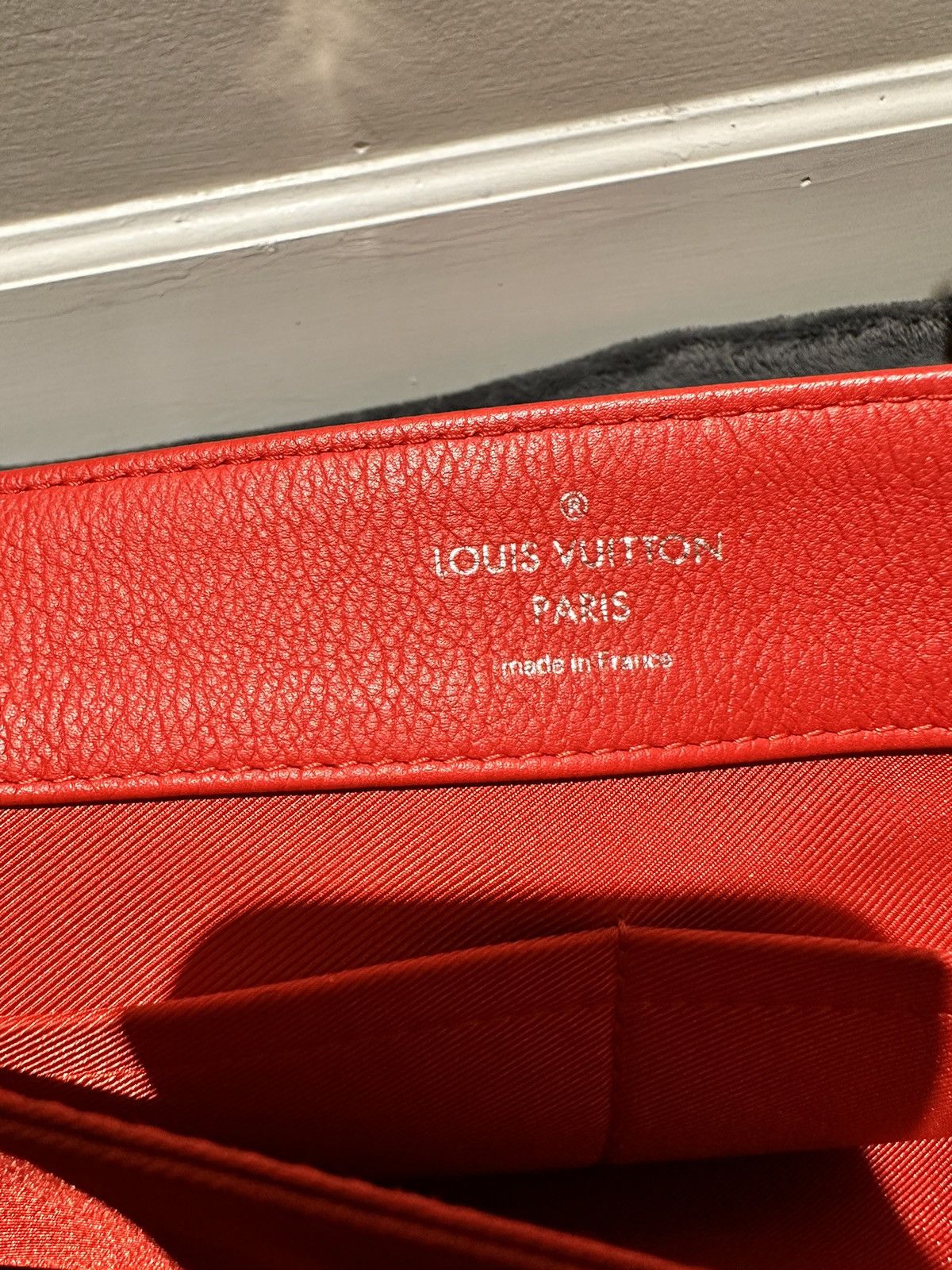Louis Vuitton Louis Vuitton Red 2 Me Lock Size ONE SIZE - 5 Thumbnail