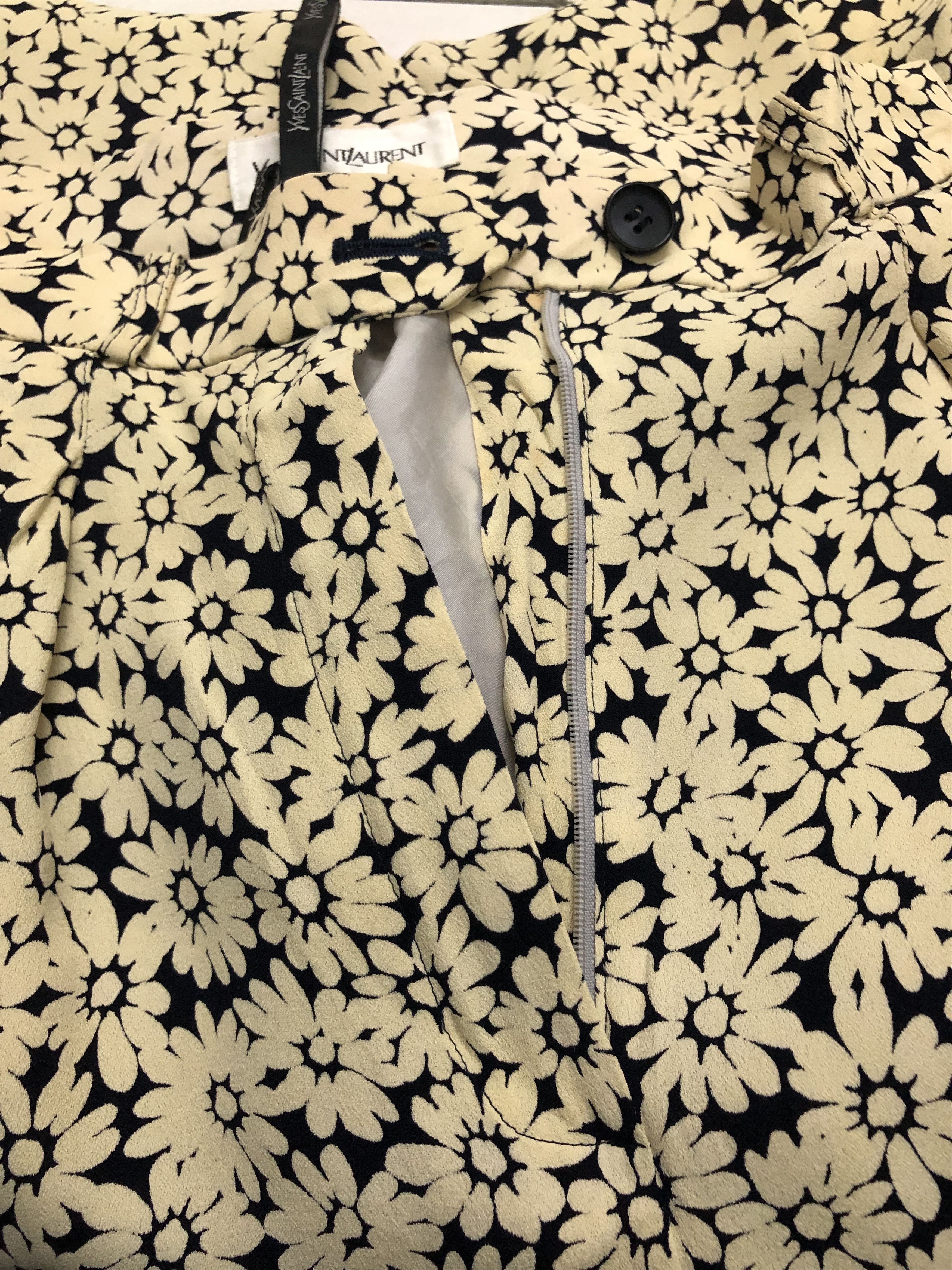 Designer × Yves Saint Laurent Vintage Yves Saint Laurent Rayon Floral Size 25" / US 0 / IT 36 - 6 Thumbnail