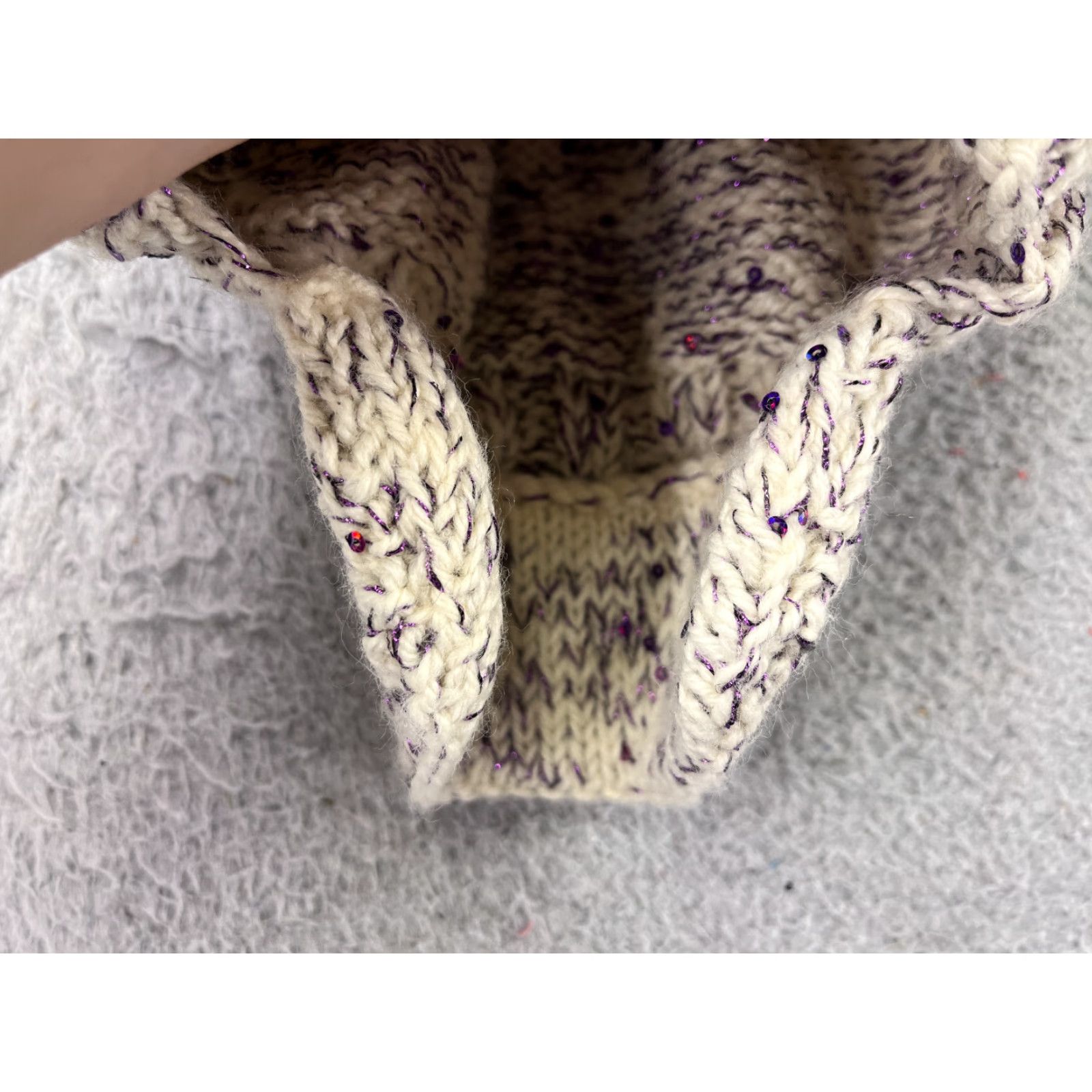 Vintage Womens Beanie Knit Toque White Purple Sequin Brim Bill Ski Hat One Size Adult Womens Casual Knit Acrylic Winter Size ONE SIZE - 3 Thumbnail