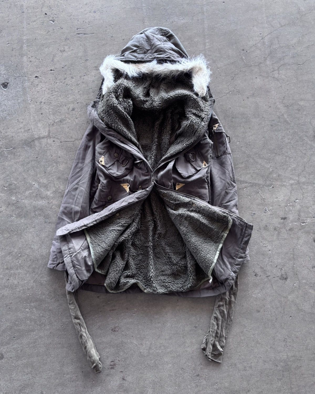 Le Grande Bleu (L.G.B.) Rare! Sly Boundage Fur Clasp Hooded Parkas Jacket Size US M / EU 48-50 / 2 - 6 Thumbnail