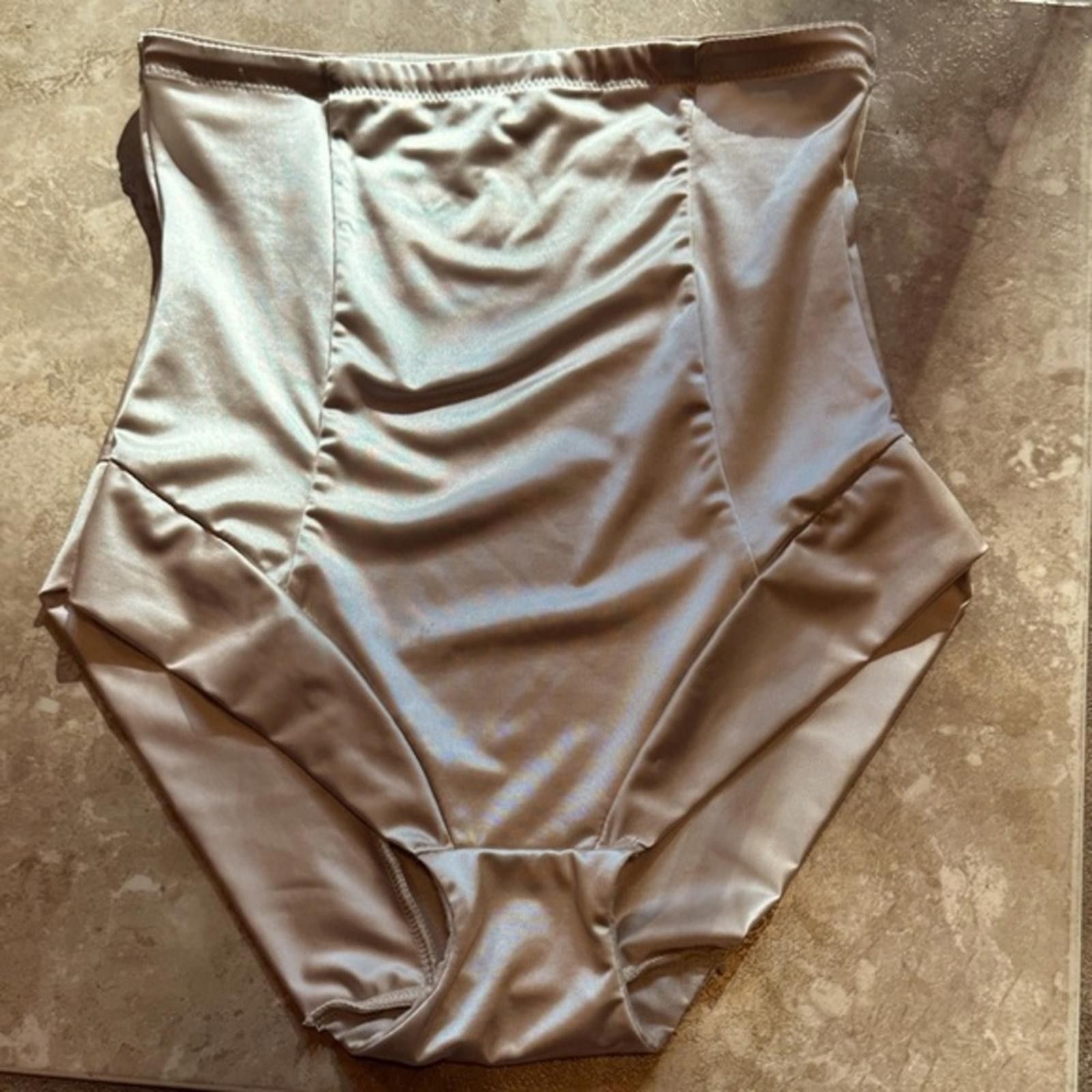 Nicole Miller Nicole Miller Medium Tummy Control Smoothing Shapewear Size ONE SIZE - 2 Thumbnail