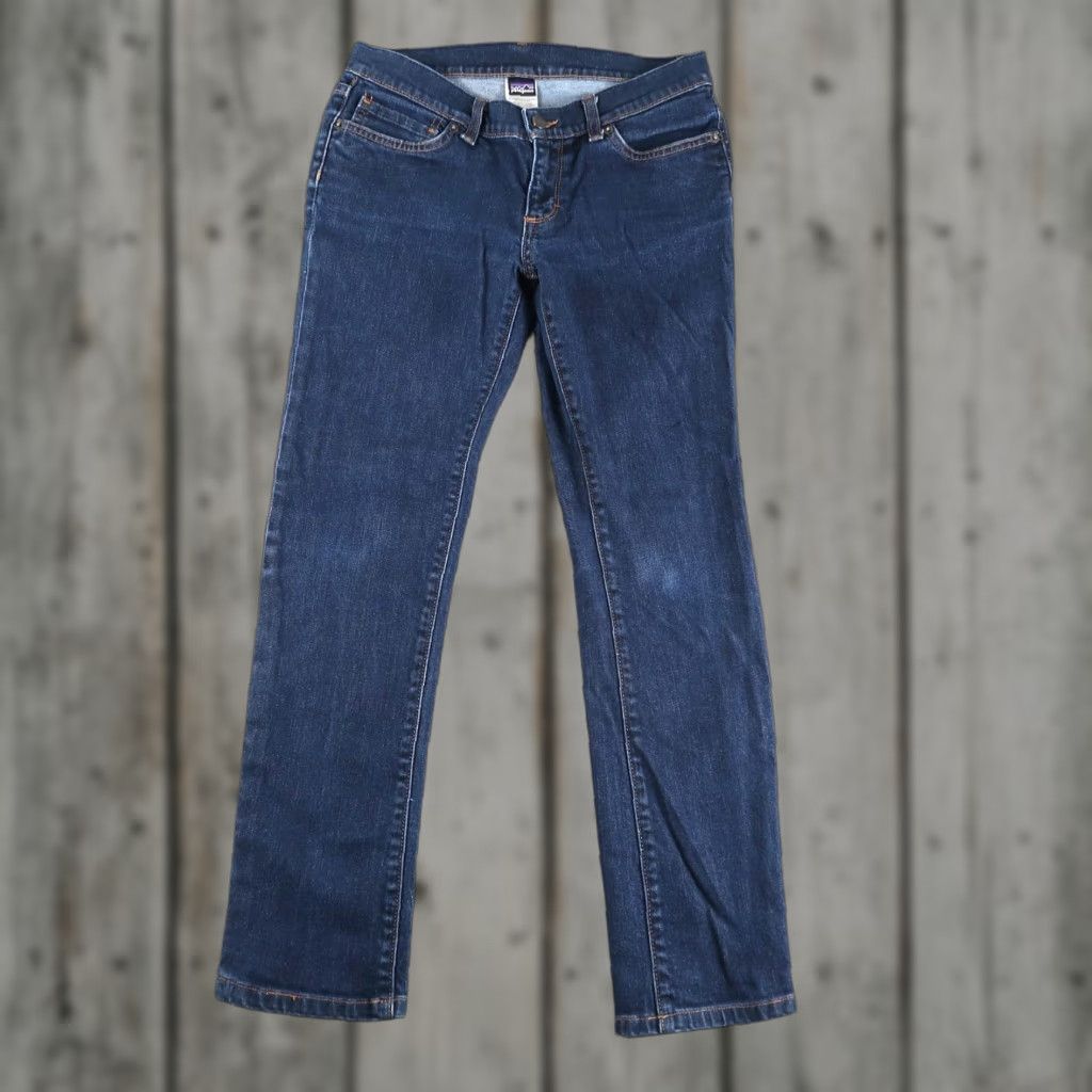 Patagonia Patagonia Jeans Womens 28 Straight Regular Fit Dark Apple Patagonia Denim 5-Pocket Logo Blue Modern Outdoors Jeans Womens Size 28" / US 6 / IT 42 - 1 Thumbnail