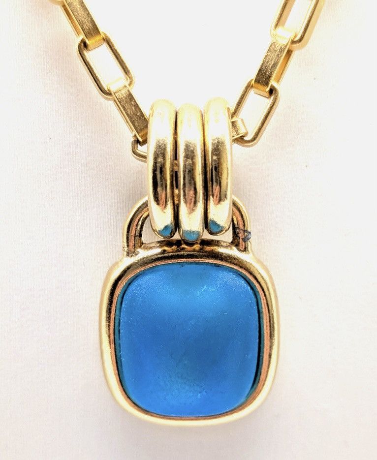 Givenchy Authentic Givenchy Blue Moon Gold Tone Pendant Size ONE SIZE - 3 Thumbnail