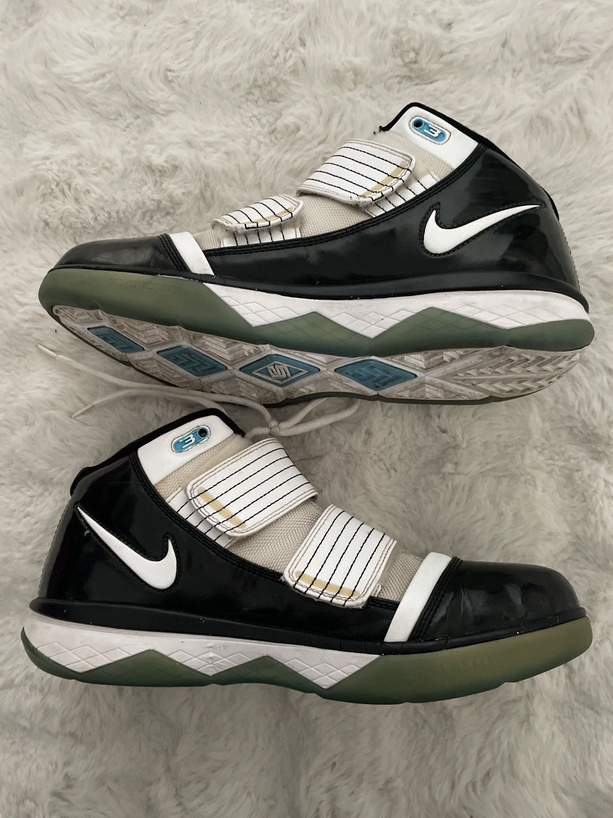 Nike Nike LeBron Zoom Soldier 3 Size US 10.5 / EU 43-44 - 2 Thumbnail