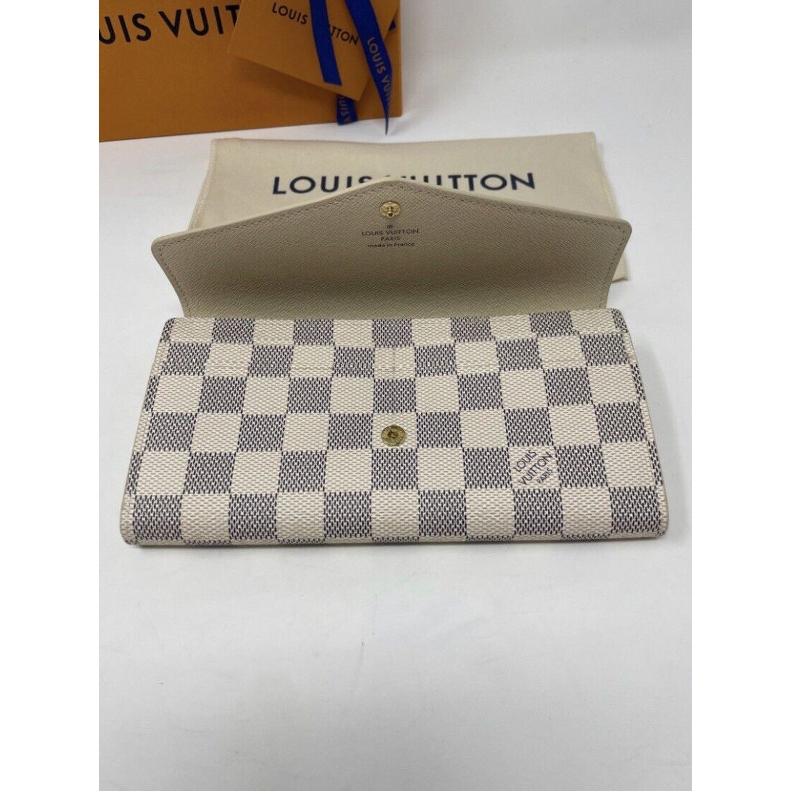 Louis Vuitton LOUIS VUITTON Damier Azur Sarah Wallet White Size ONE SIZE - 5 Thumbnail