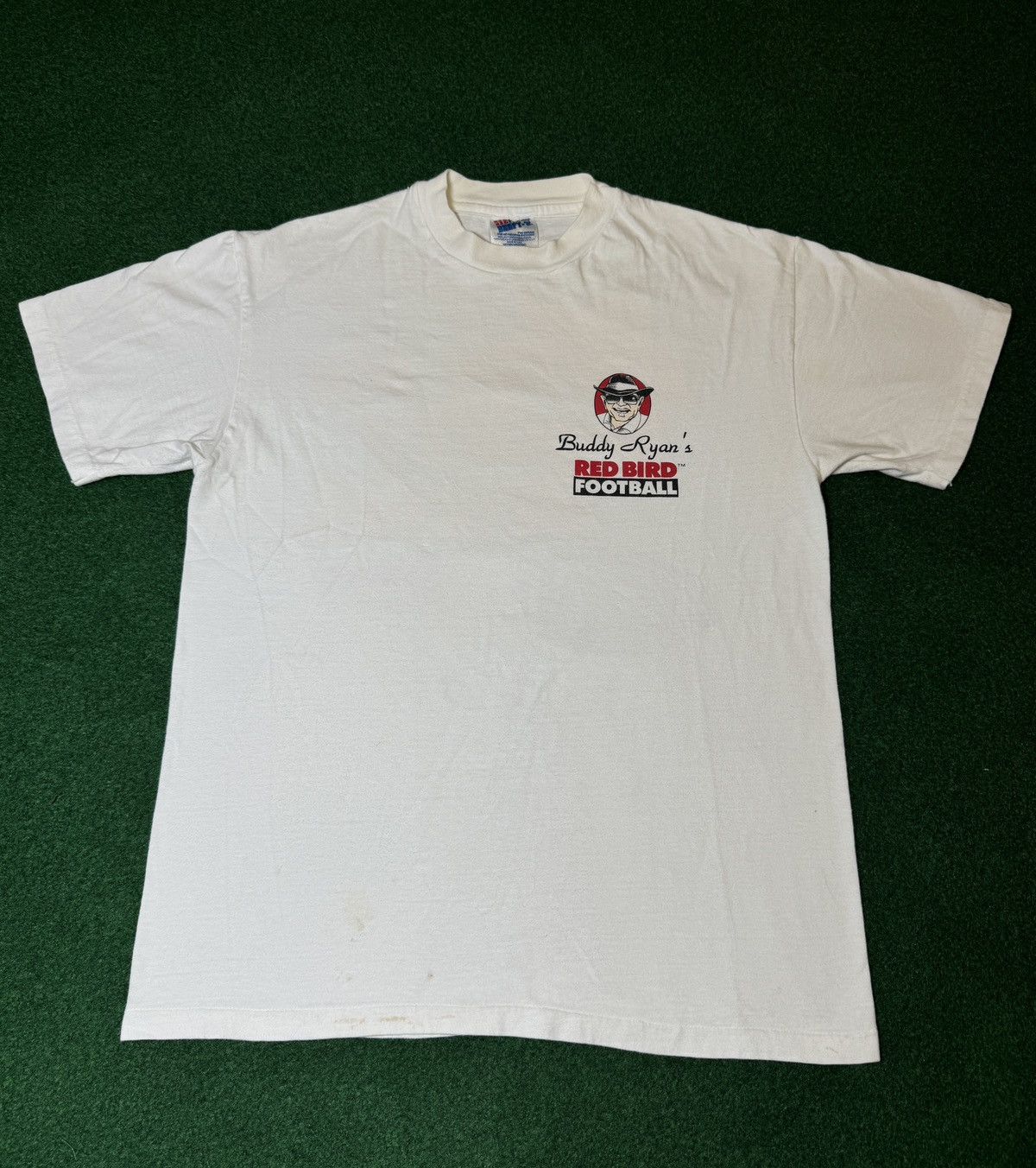 Hanes × Vintage Vintage 90s Buddy Ryan’s Red Bird Football Brawl T Shirt Size US M / EU 48-50 / 2 - 1 Thumbnail