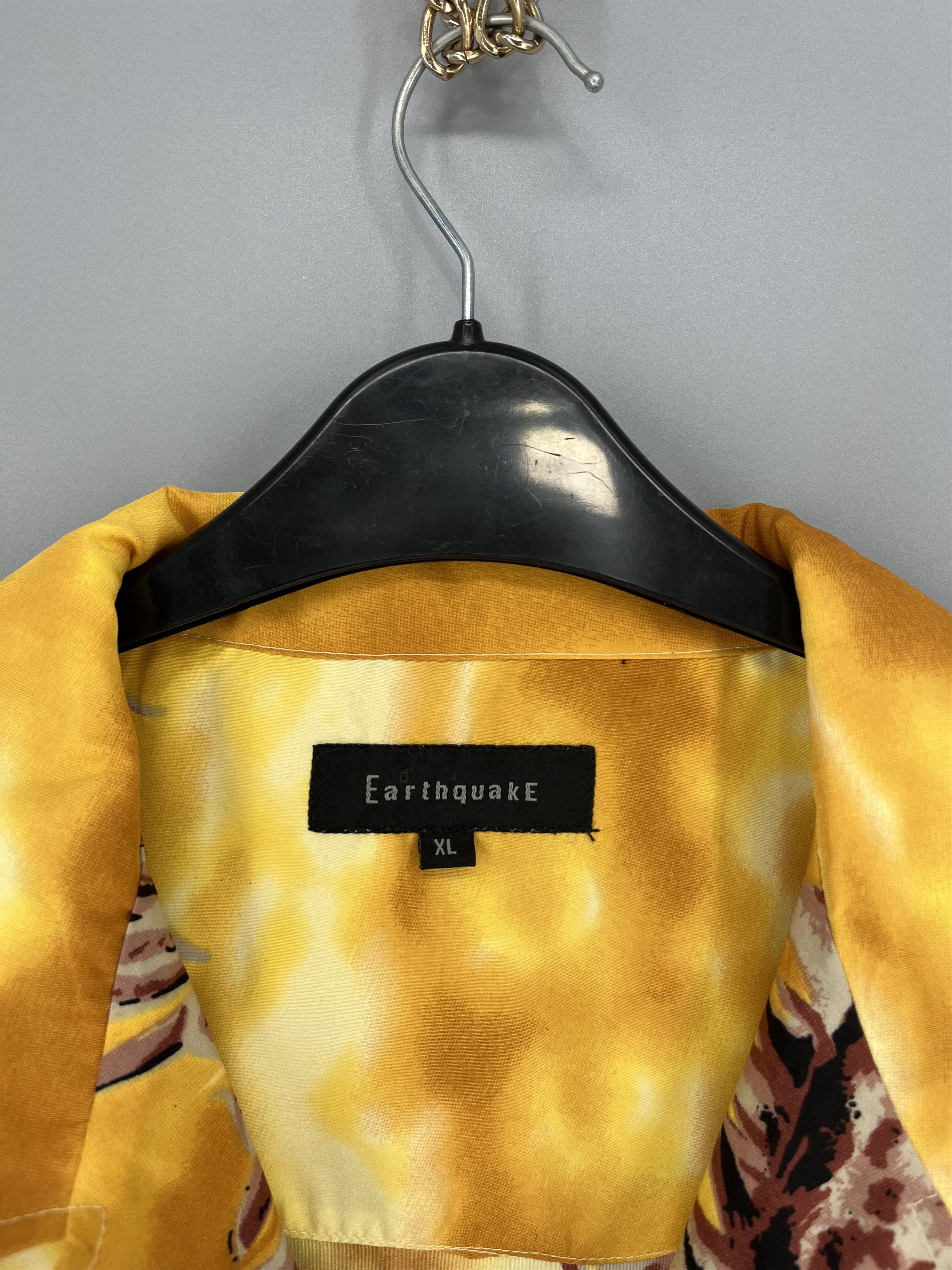 Japanese Brand Vintage Japanese Dragon Yellow Hawaiian Crazy Shirt Size US XL / EU 56 / 4 - 7 Thumbnail
