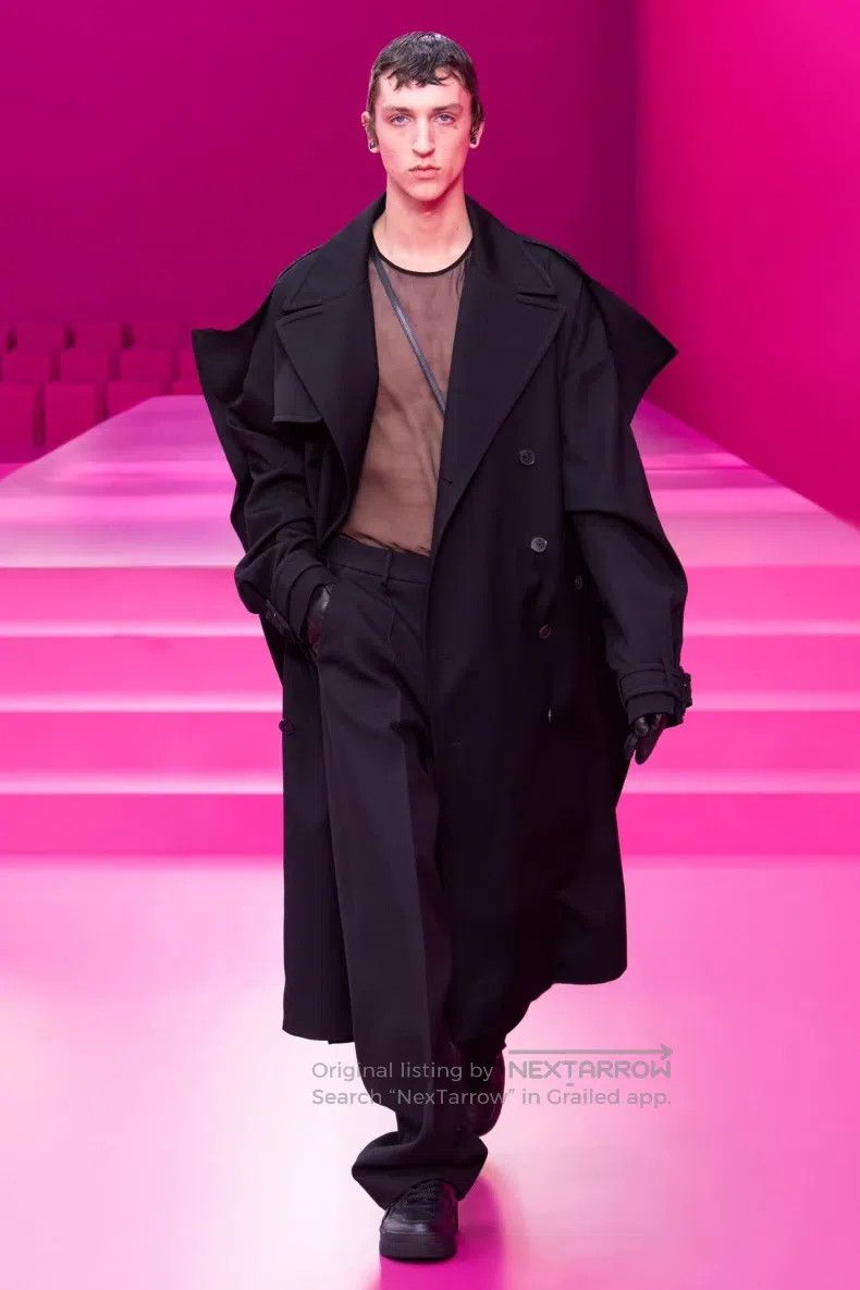 Valentino Valentino Black trench coat Size US S / EU 44-46 / 1 - 5 Thumbnail