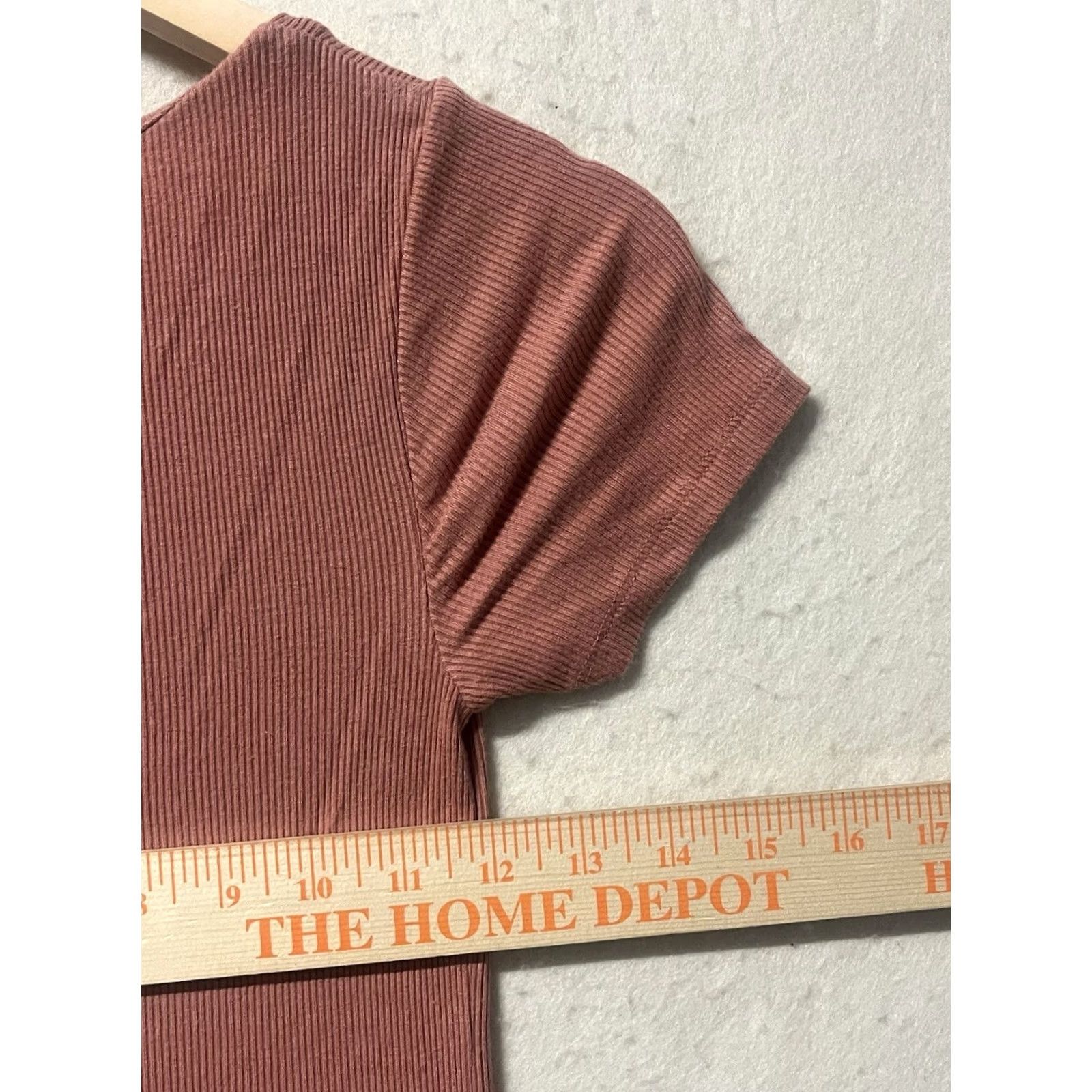 Forever 21 Forever 21 Bodycon Dress Womens Medium Red Short Sleeve Snap Front Ribbed Dress Length: Mini / Knee Length Depends on Size M Womens Size 32" / US 10 / IT 46 - 3 Thumbnail