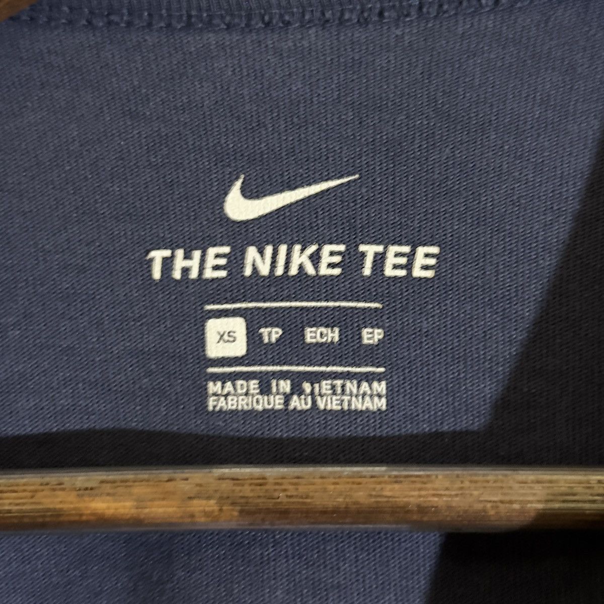Nike Nike Sportswear Premium Essential Tee Midnight Navy LooseFit Size US XS / EU 42 / 0 - 3 Thumbnail