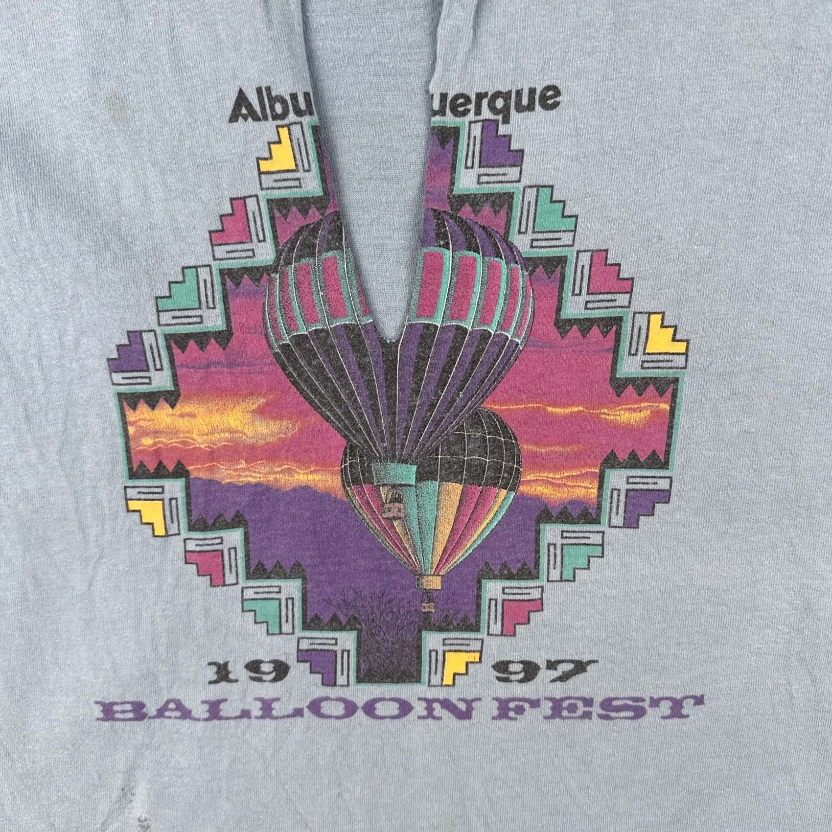 Vintage VINTAGE 1997 Albuquerque Balloon Fiesta T Shirt Distressed Blue Cotton V neck Men L Graphic Tee Size US L / EU 52-54 / 3 - 7 Thumbnail