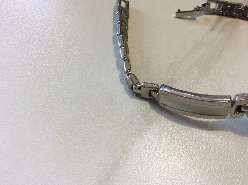 Designer Yes ladies silver white bracelet watch Size ONE SIZE - 5 Thumbnail