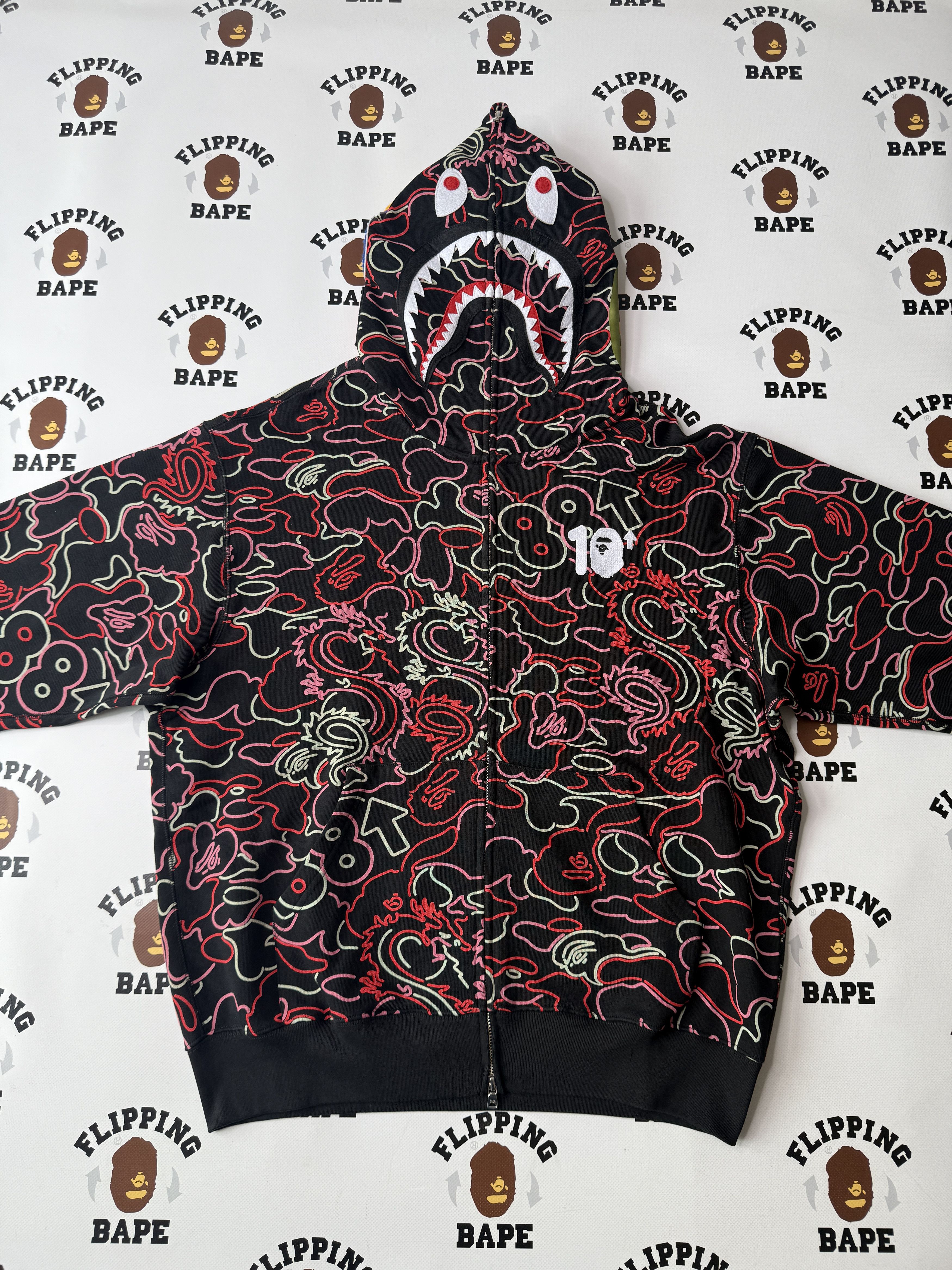Bape BAPE X 88RISING GLOW IN THE DARK CAMO SHARK FULL ZIP HOODIE Size US M / EU 48-50 / 2 - 11 Thumbnail